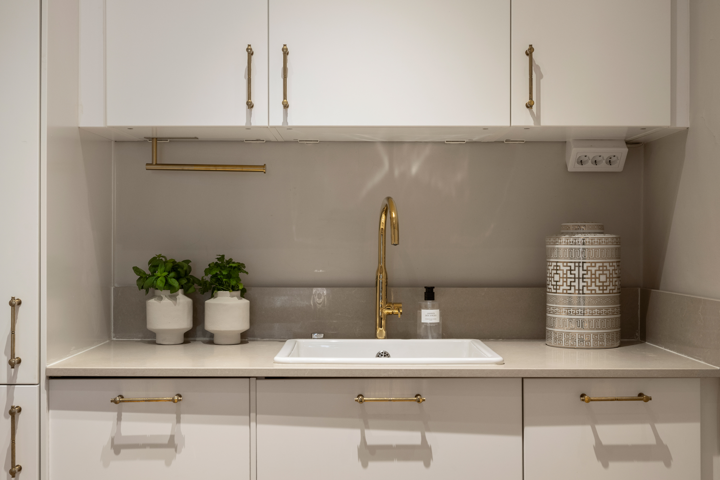 Bostadsbild från Styrmansgatan 16A, Såld i Östermalm, Stockholm