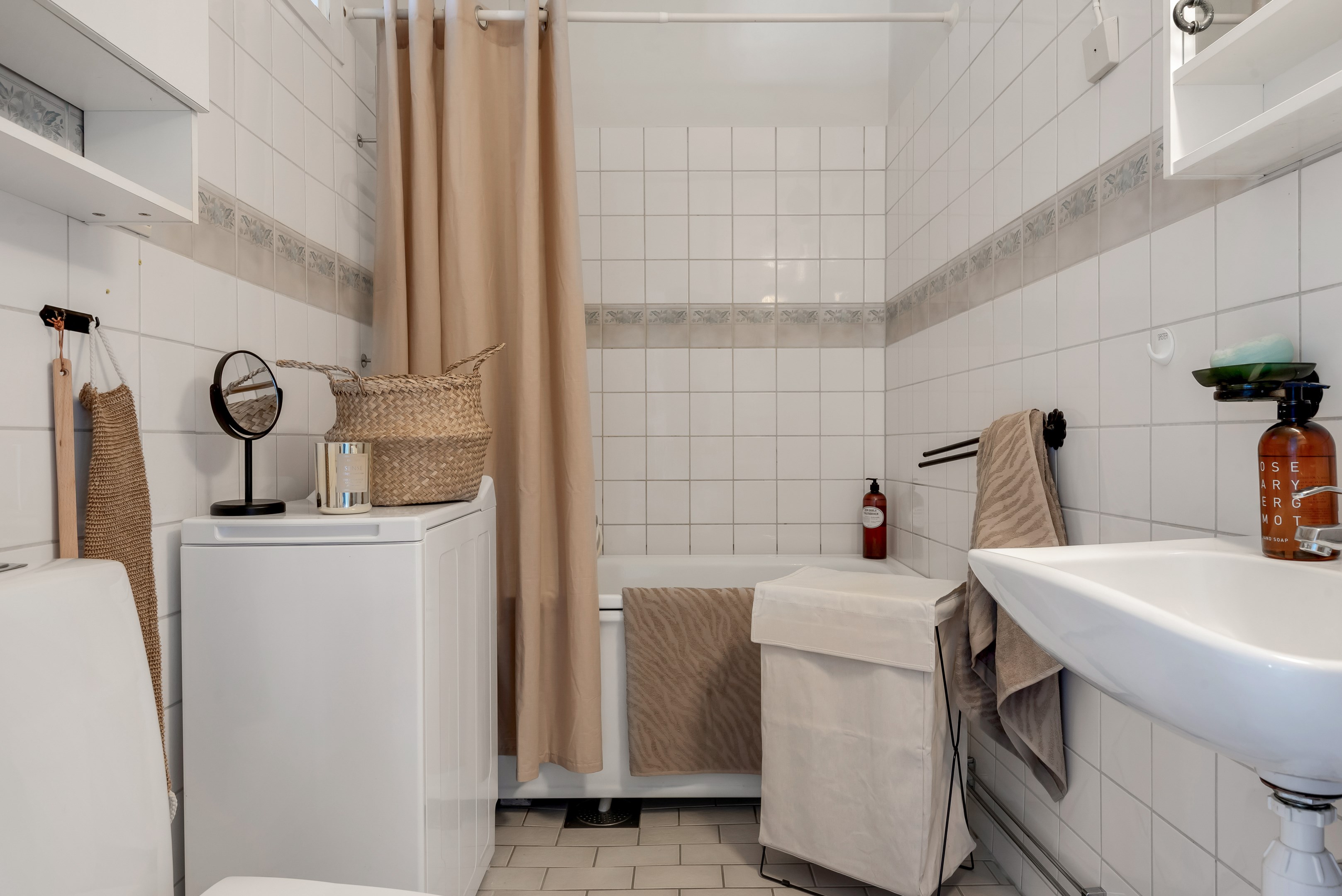 Bostadsbild från Fjärdhundragatan 16, Såld i Tunabackar, Uppsala