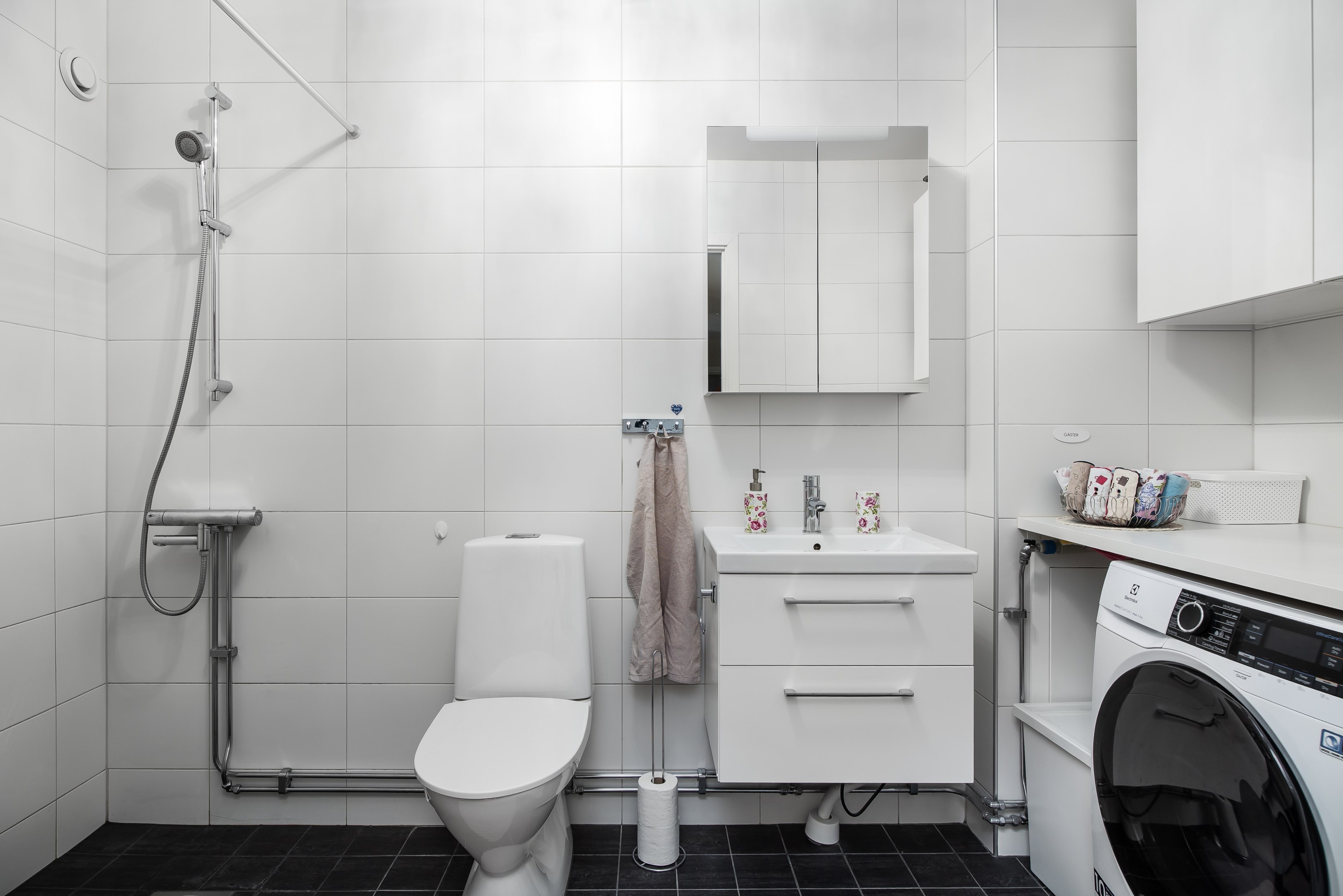 Bostadsbild från Maja Snis gata 2, Såld i Porslinskvarteren, Värmdö