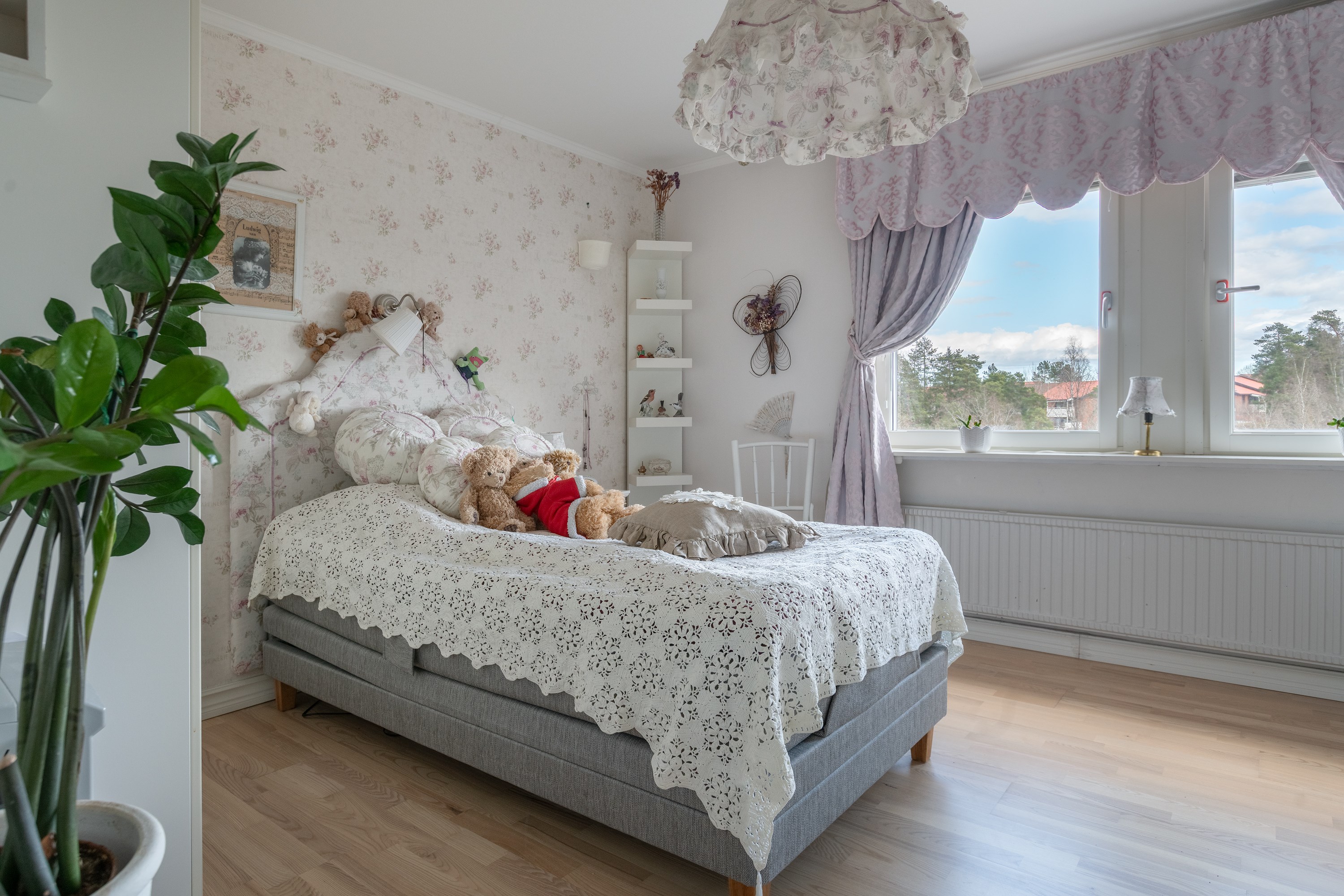 Bostadsbild från Solskensvägen 13, Såld i Östra Tullingeberg, Botkyrka