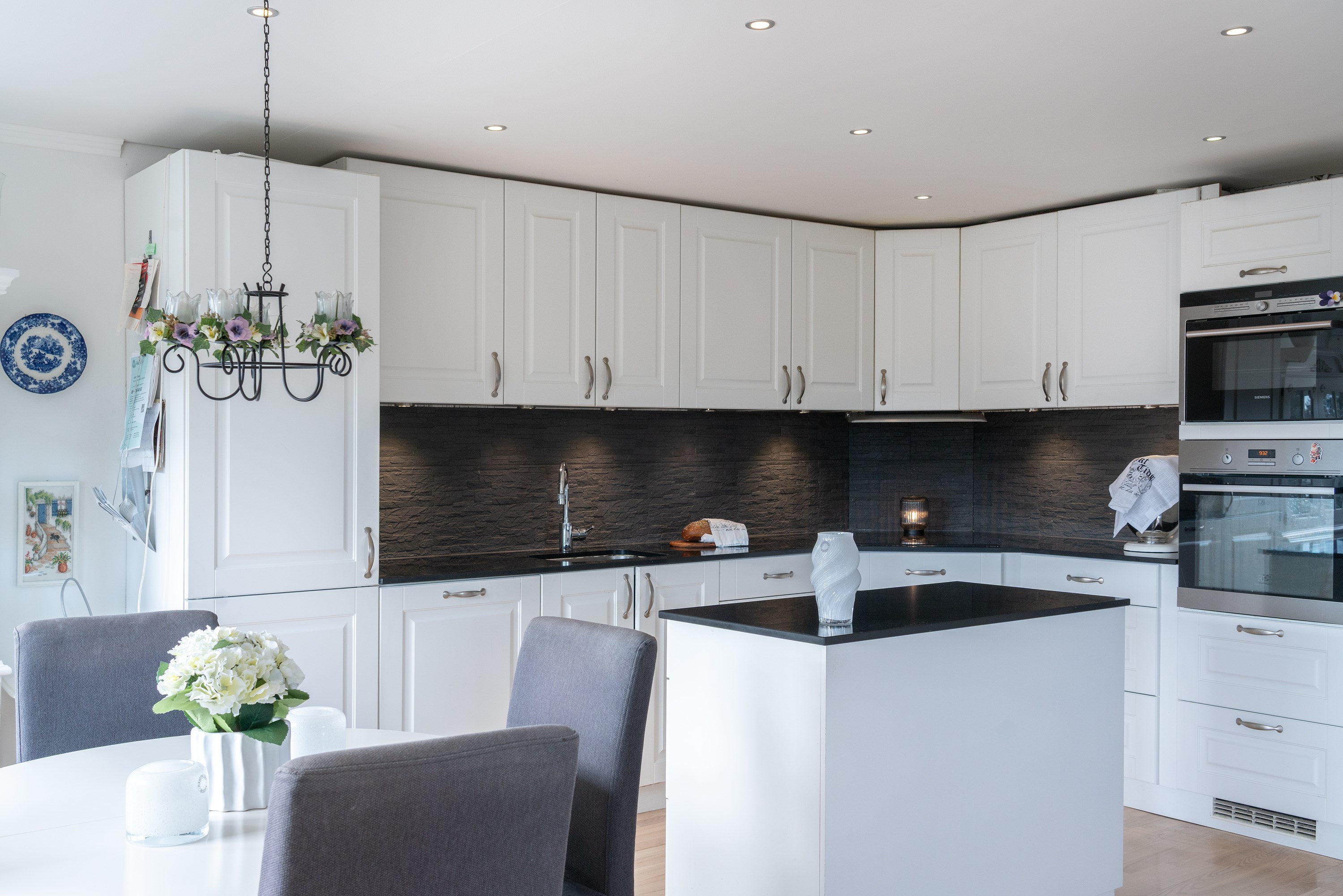 Bostadsbild från Solskensvägen 13, Såld i Östra Tullingeberg, Botkyrka