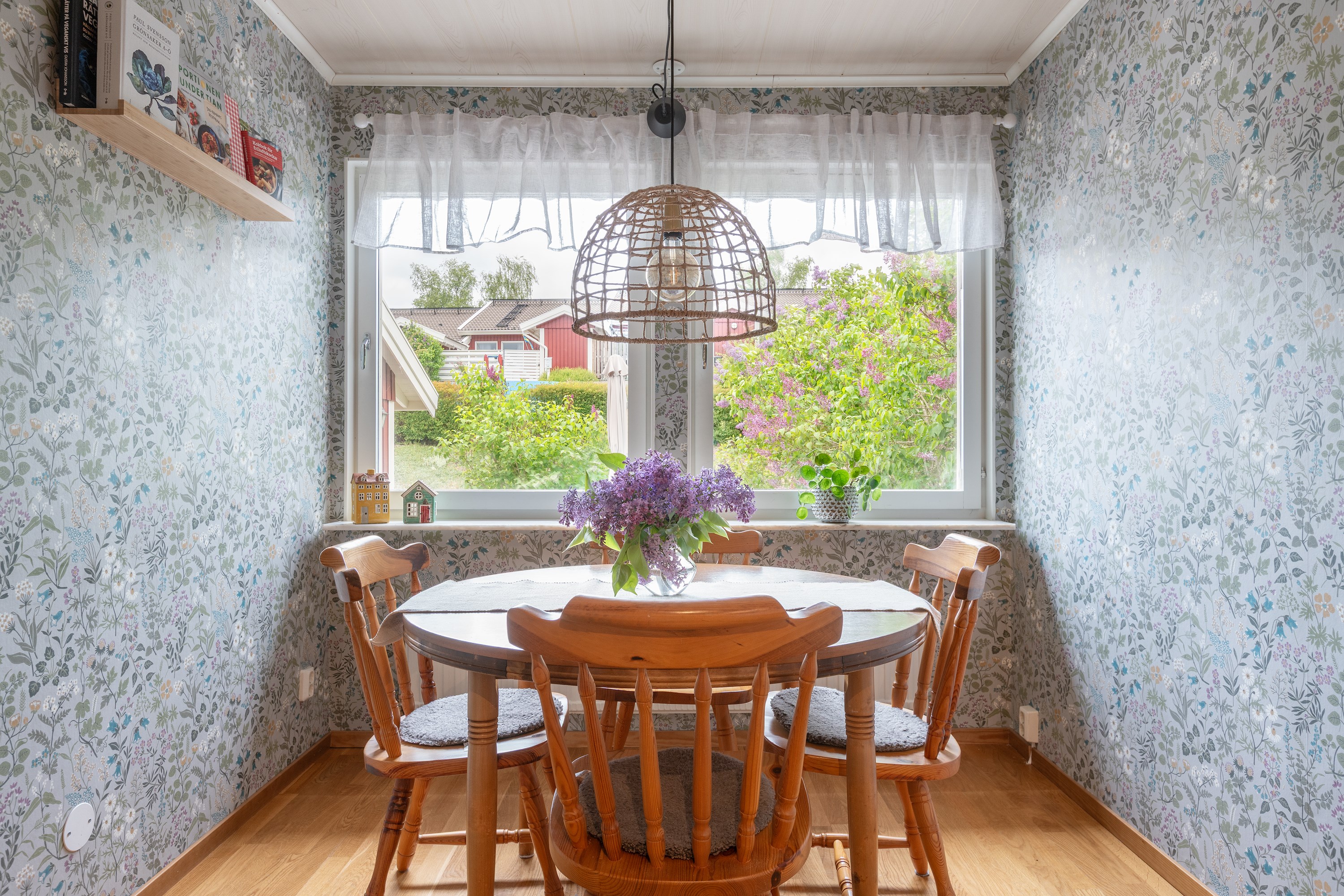 Bostadsbild från Månskensvägen 219, Till salu i Östra Tullingeberg, Botkyrka