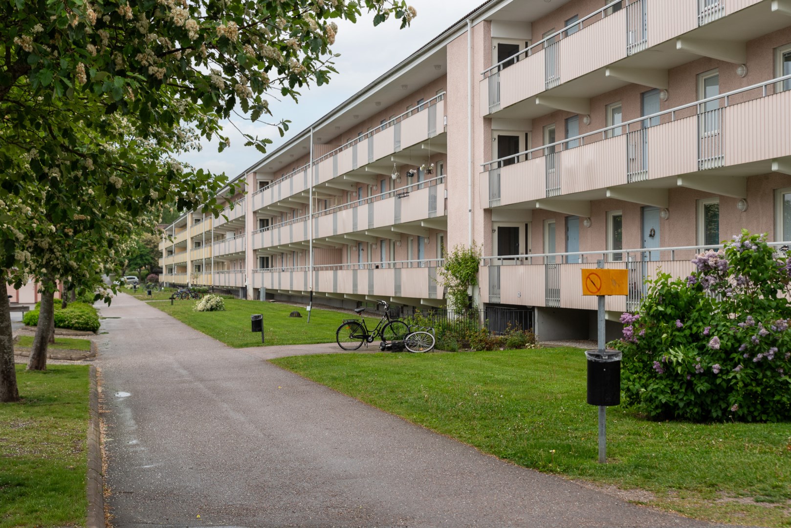 Bostadsbild från Knotavägen 18, Såld i Bjurhovda, Västerås