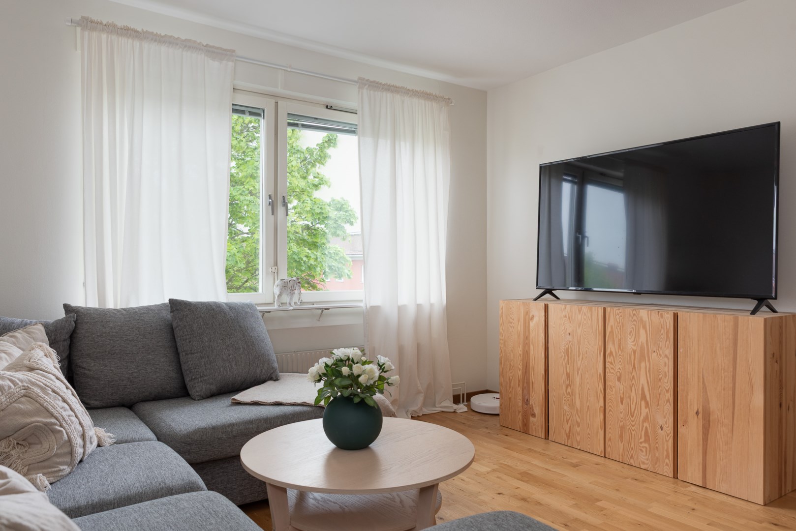 Bostadsbild från Knotavägen 18, Såld i Bjurhovda, Västerås