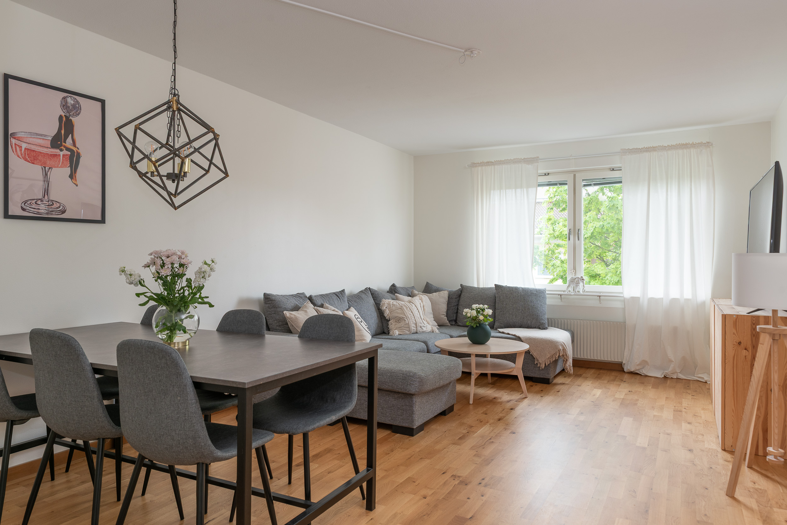 Bostadsbild från Knotavägen 18, Såld i Bjurhovda, Västerås