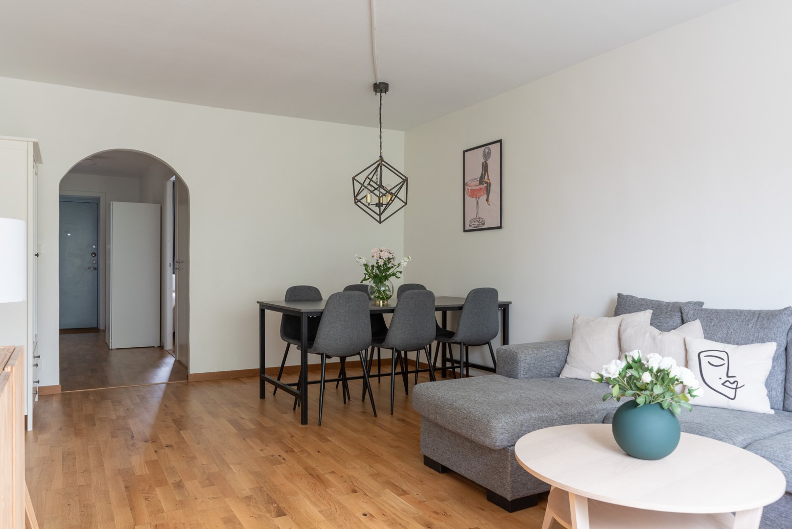 Bostadsbild från Knotavägen 18, Såld i Bjurhovda, Västerås