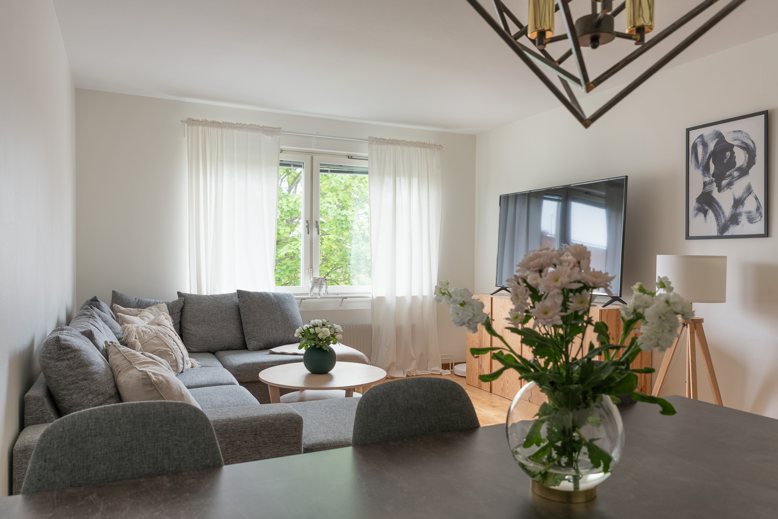 Bostadsbild från Knotavägen 18, Såld i Bjurhovda, Västerås