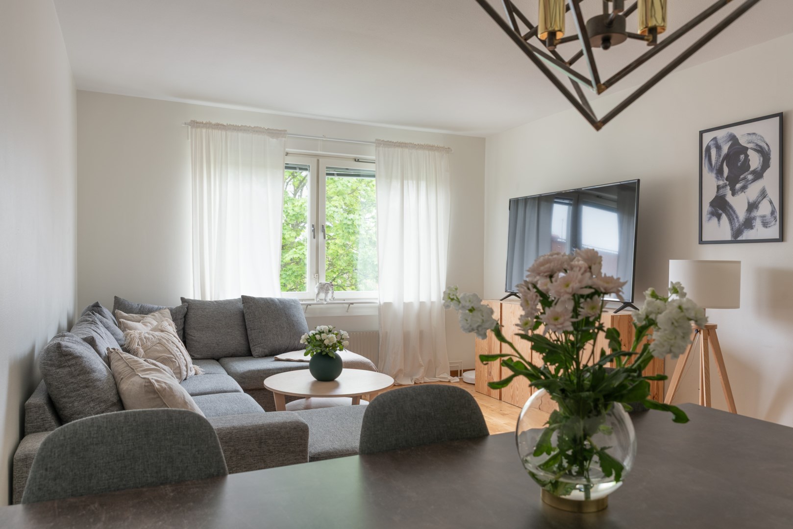 Bostadsbild från Knotavägen 18, Såld i Bjurhovda, Västerås