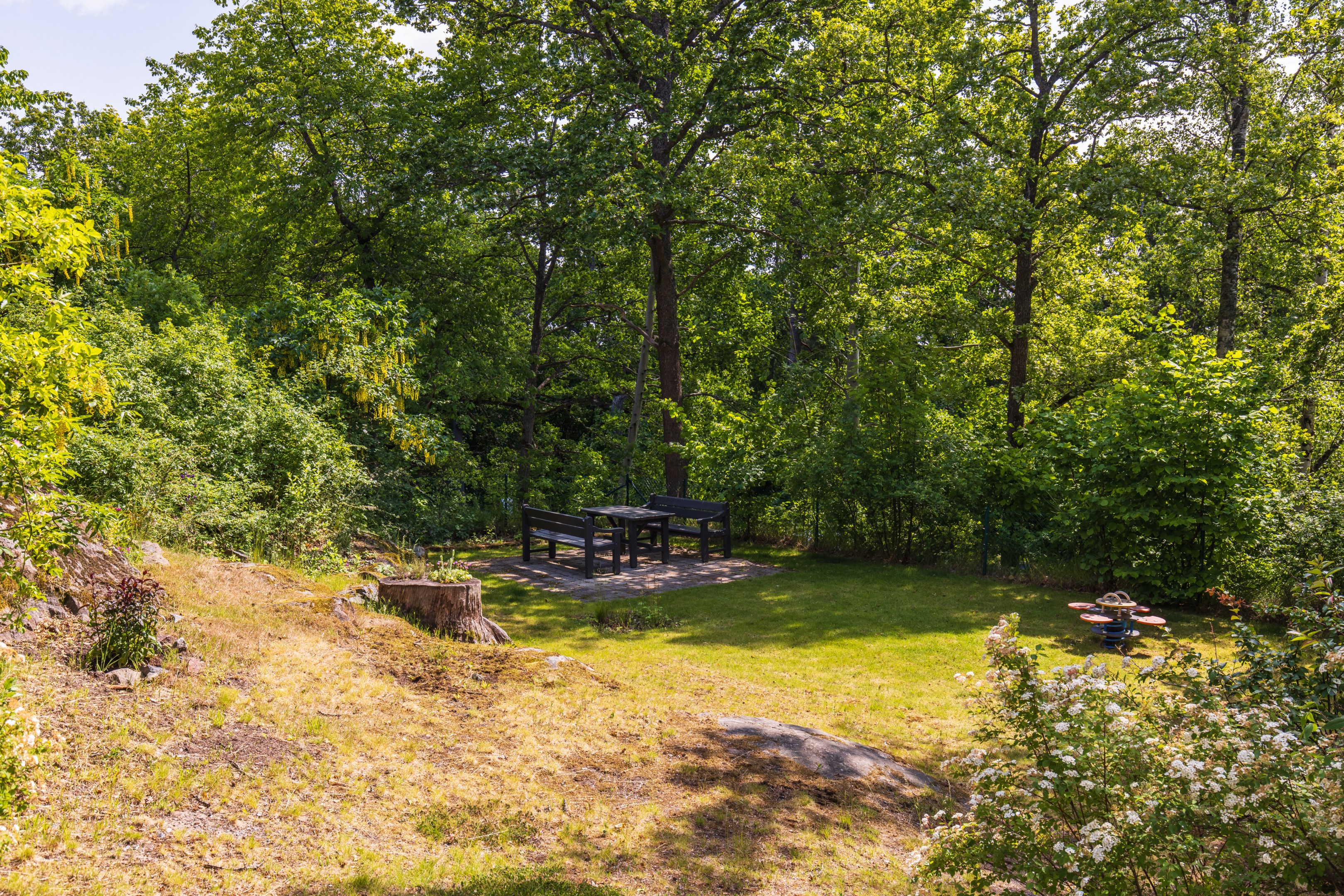 Bostadsbild från Ugglevägen 25, Såld i Saltängen, Nacka
