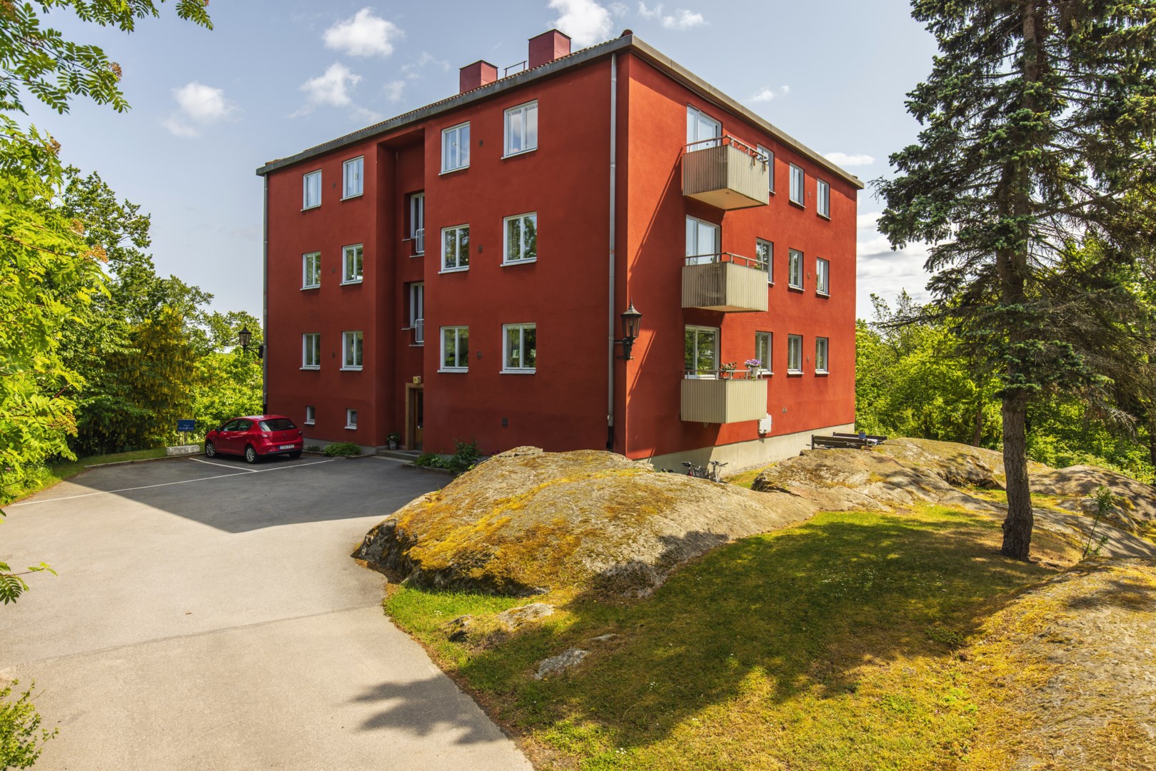 Bostadsbild från Ugglevägen 25, Såld i Saltängen, Nacka