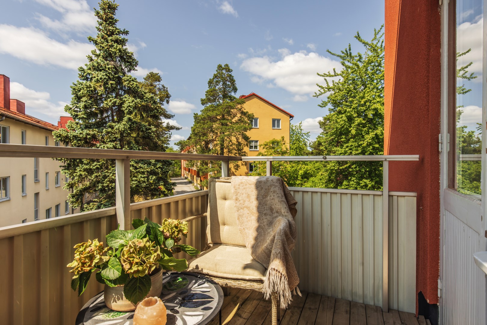 Bostadsbild från Ugglevägen 25, Såld i Saltängen, Nacka