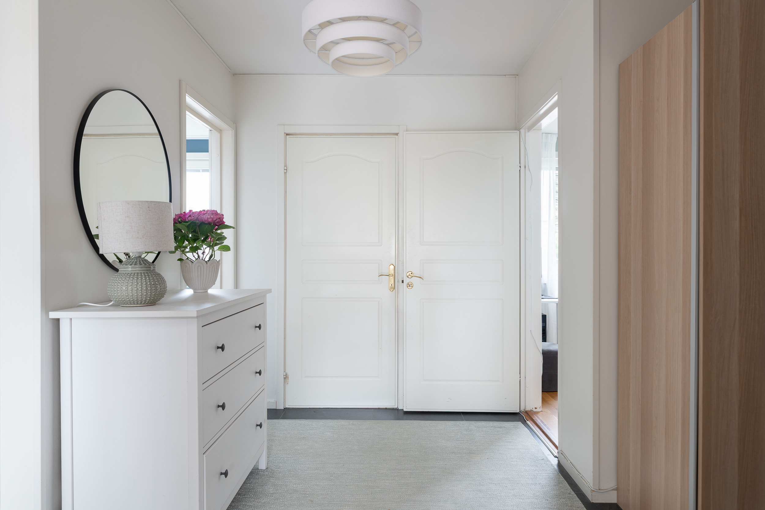 Bostadsbild från Ringduvegatan 115, Till salu i Råby, Västerås