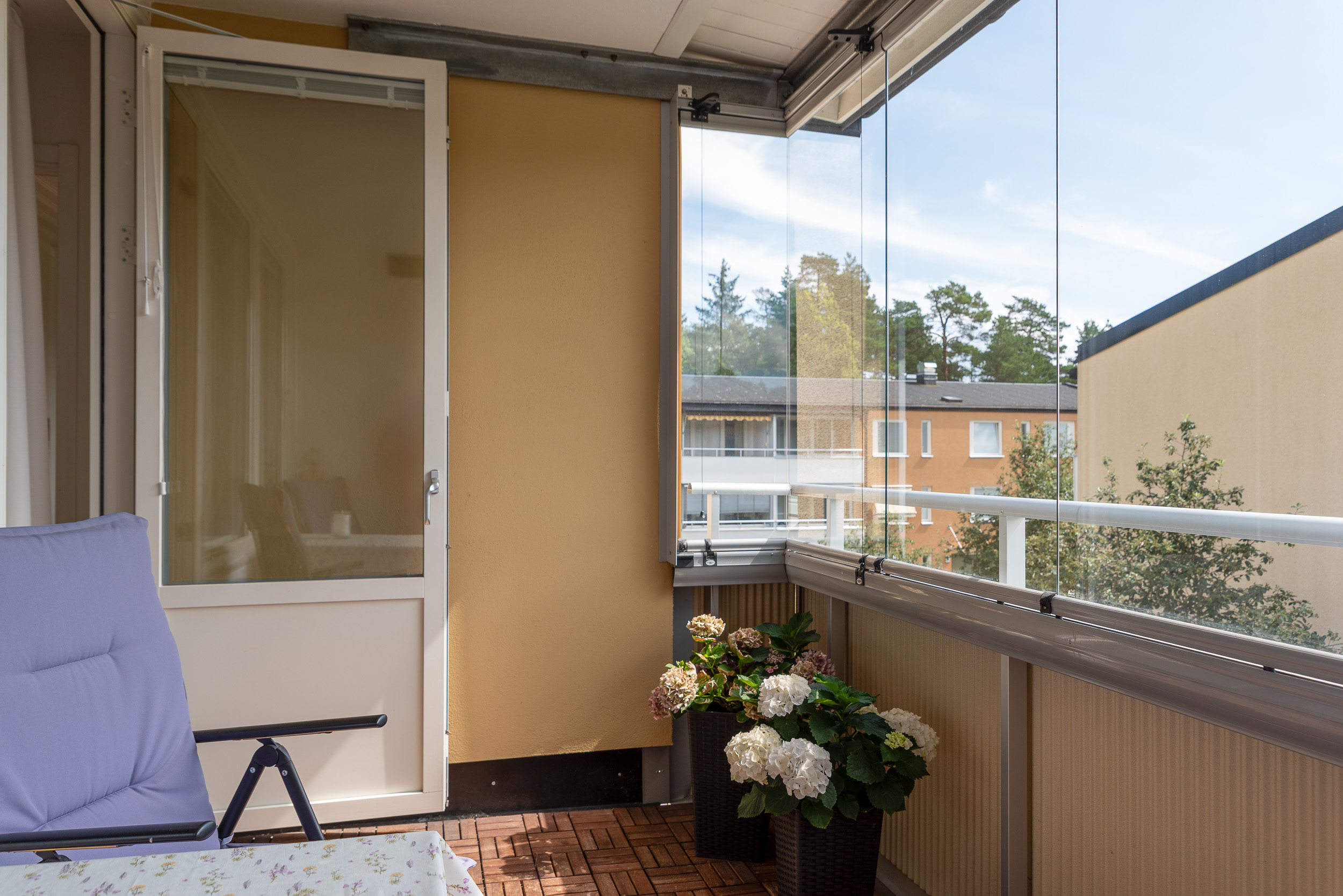 Bostadsbild från Ringduvegatan 115, Till salu i Råby, Västerås