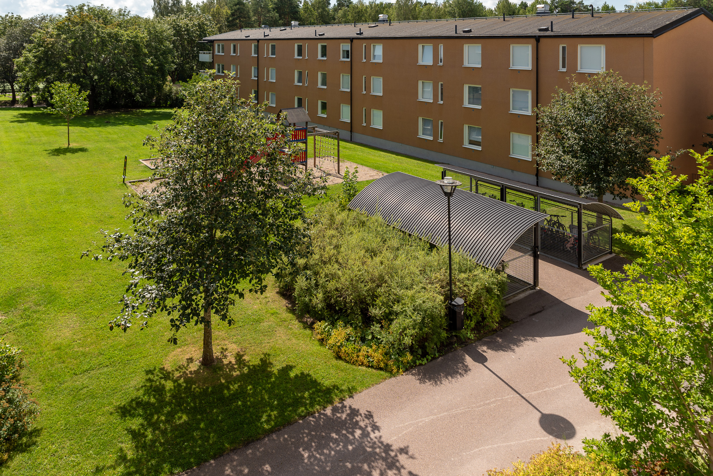 Bostadsbild från Ringduvegatan 115, Till salu i Råby, Västerås