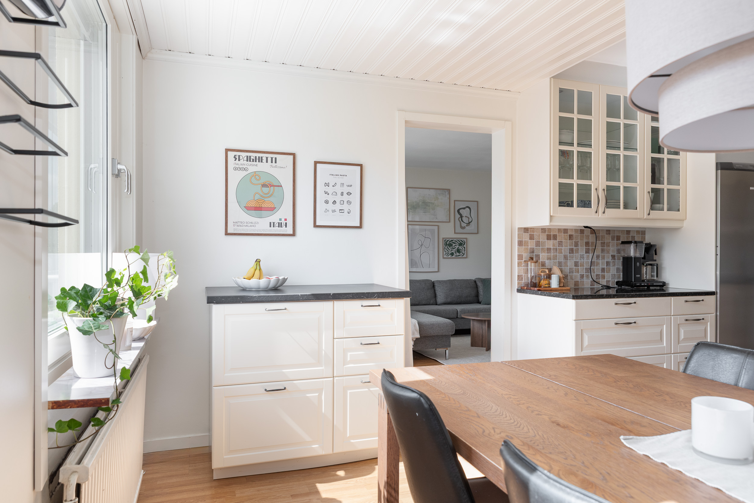 Bostadsbild från Ringduvegatan 115, Till salu i Råby, Västerås