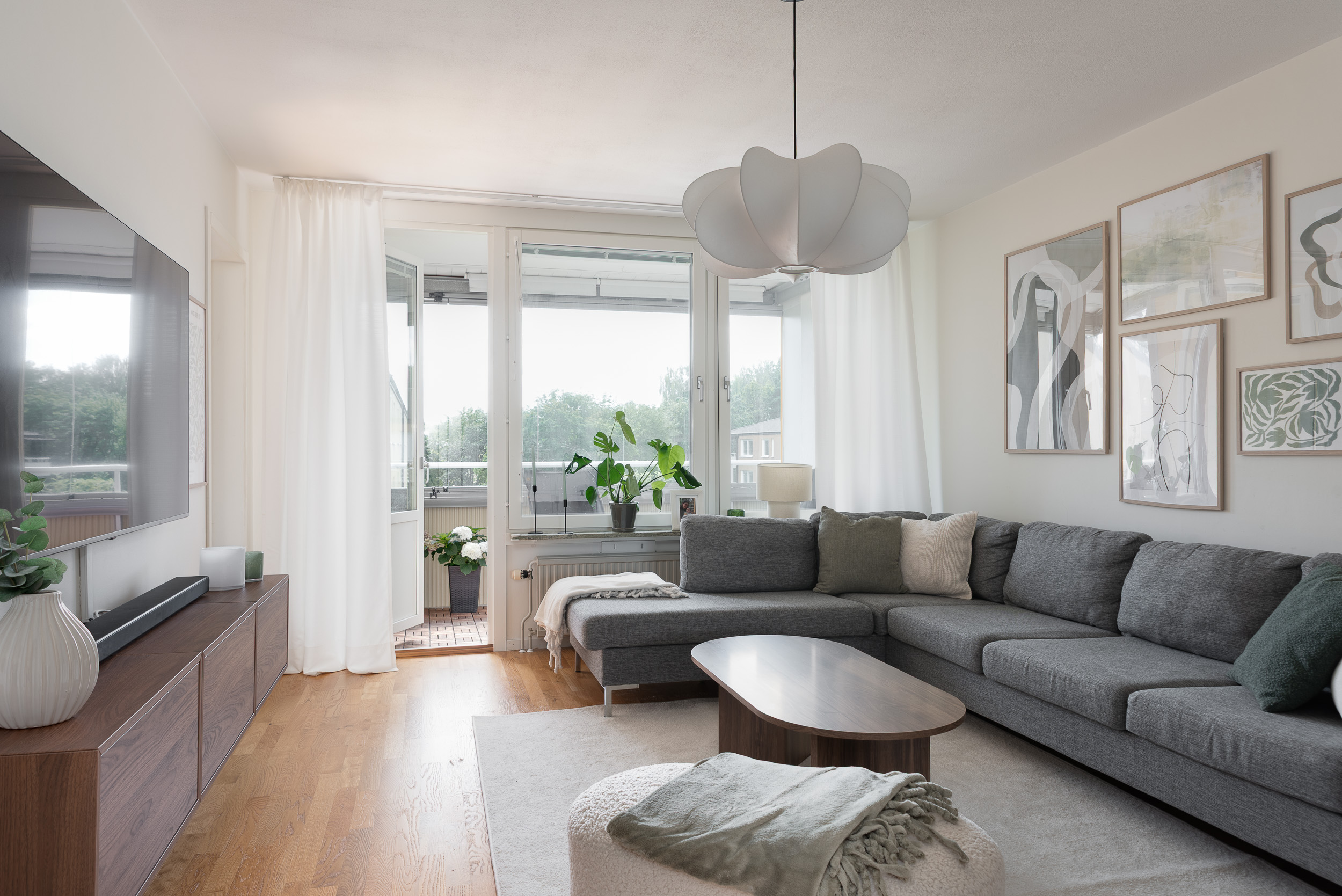 Bostadsbild från Ringduvegatan 115, Till salu i Råby, Västerås