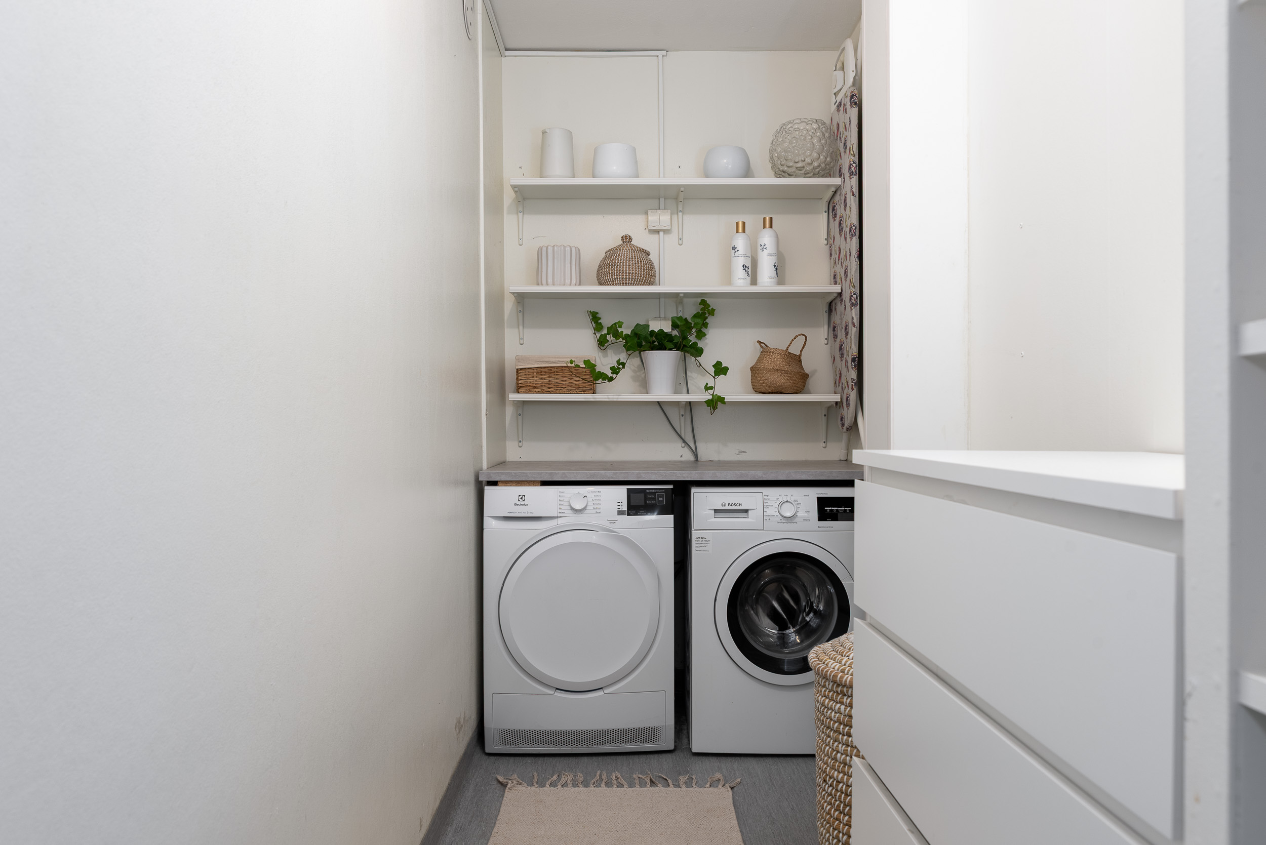 Bostadsbild från Ringduvegatan 115, Till salu i Råby, Västerås