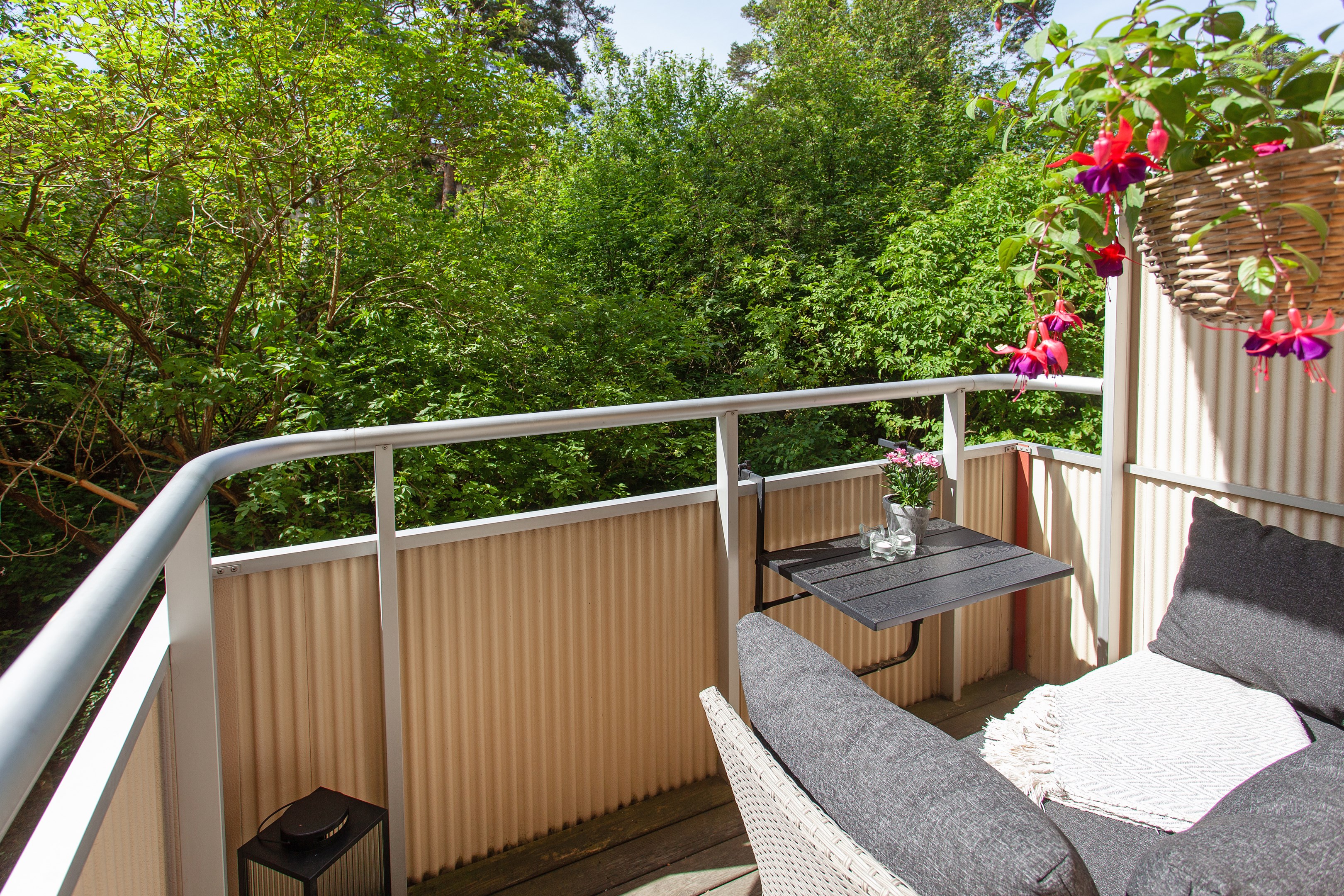 Bostadsbild från Sköntorpsvägen 71, Såld i Årsta, Stockholm