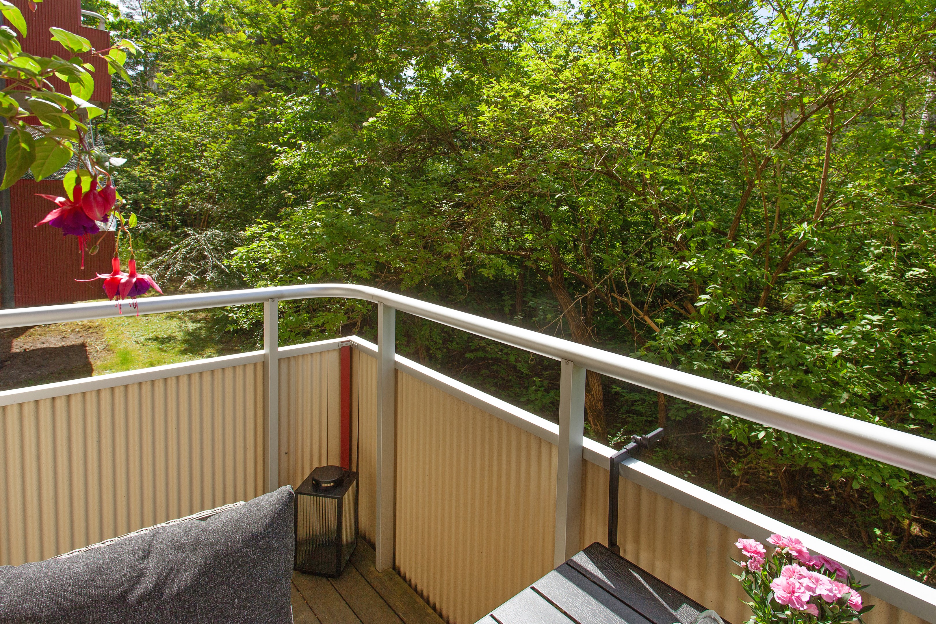 Bostadsbild från Sköntorpsvägen 71, Såld i Årsta, Stockholm