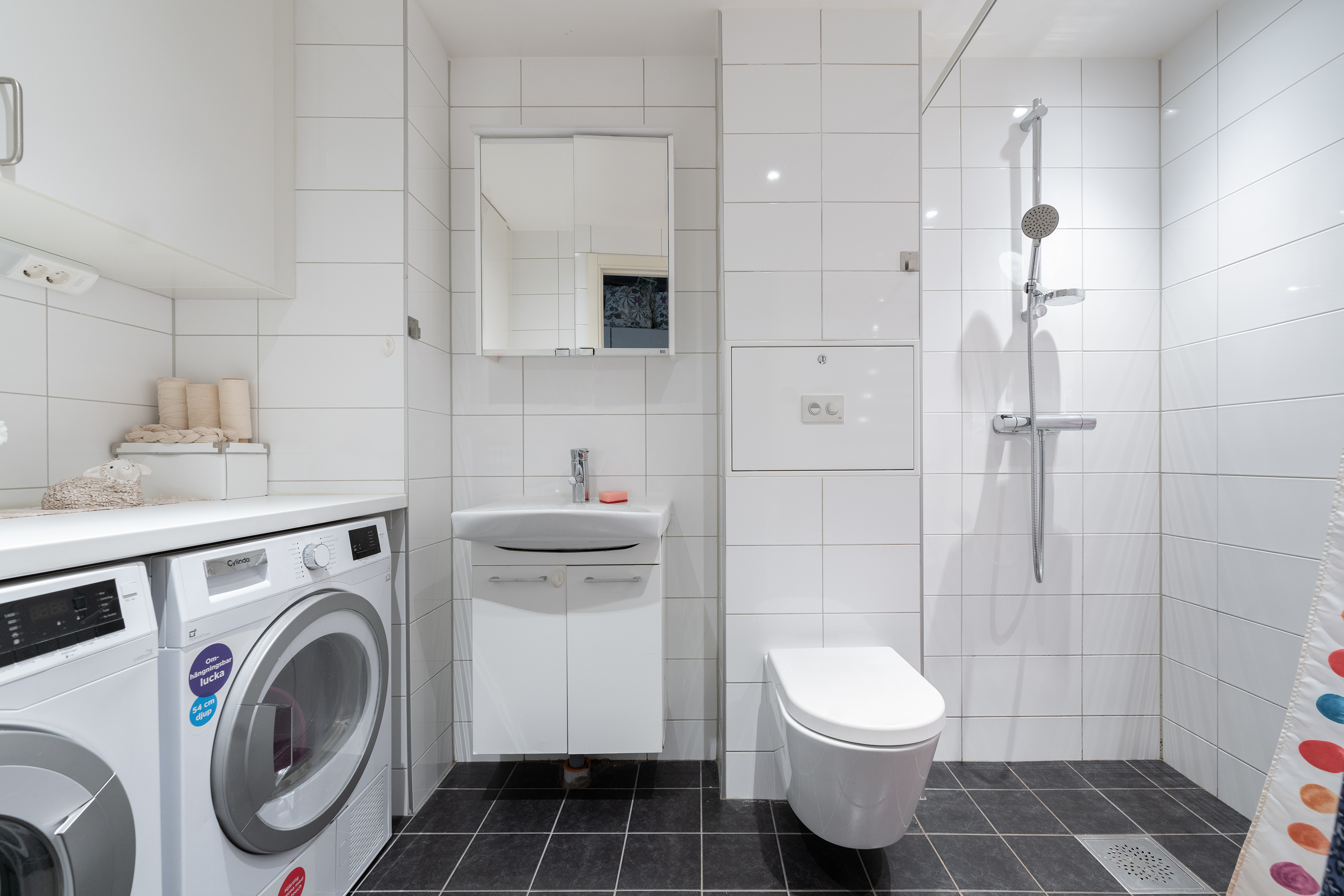 Bostadsbild från Sandstuguvägen 55, Såld i Uttran, Botkyrka