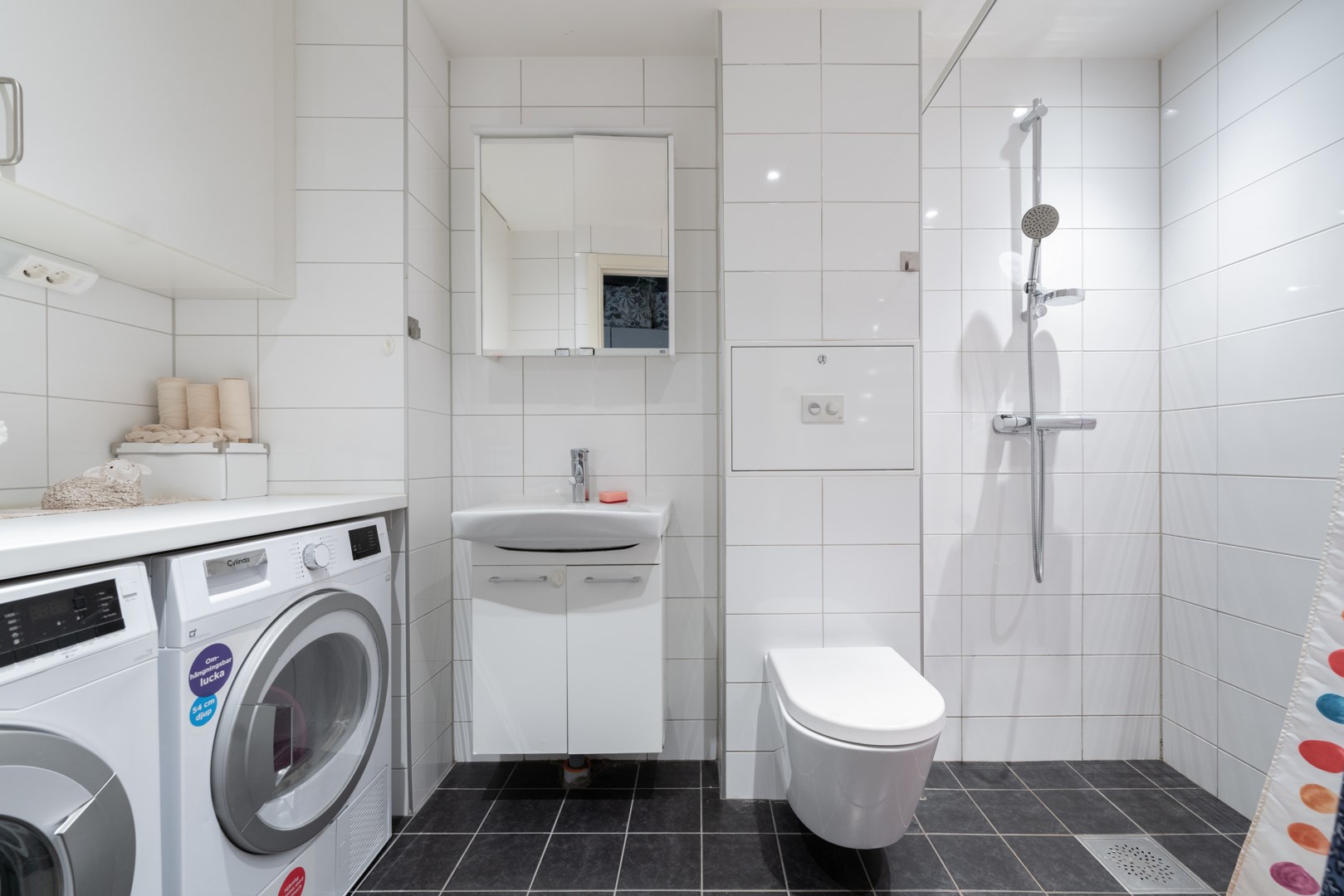 Bostadsbild från Sandstuguvägen 55, Såld i Uttran, Botkyrka