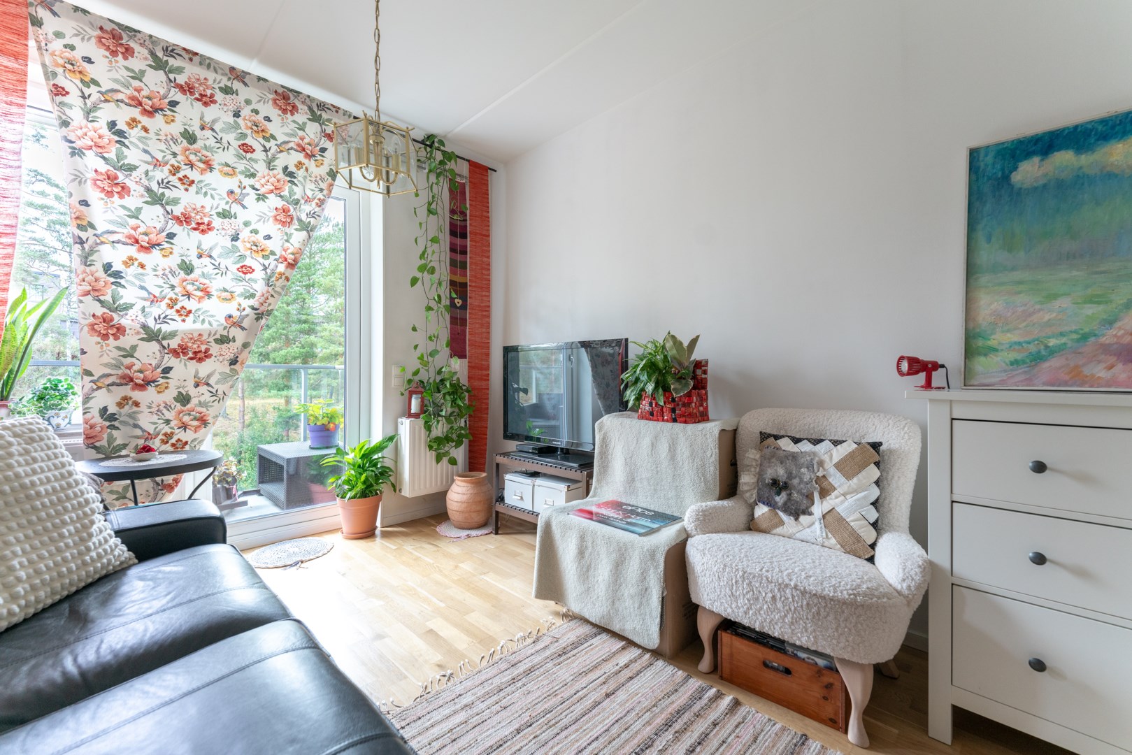 Bostadsbild från Sandstuguvägen 55, Såld i Uttran, Botkyrka