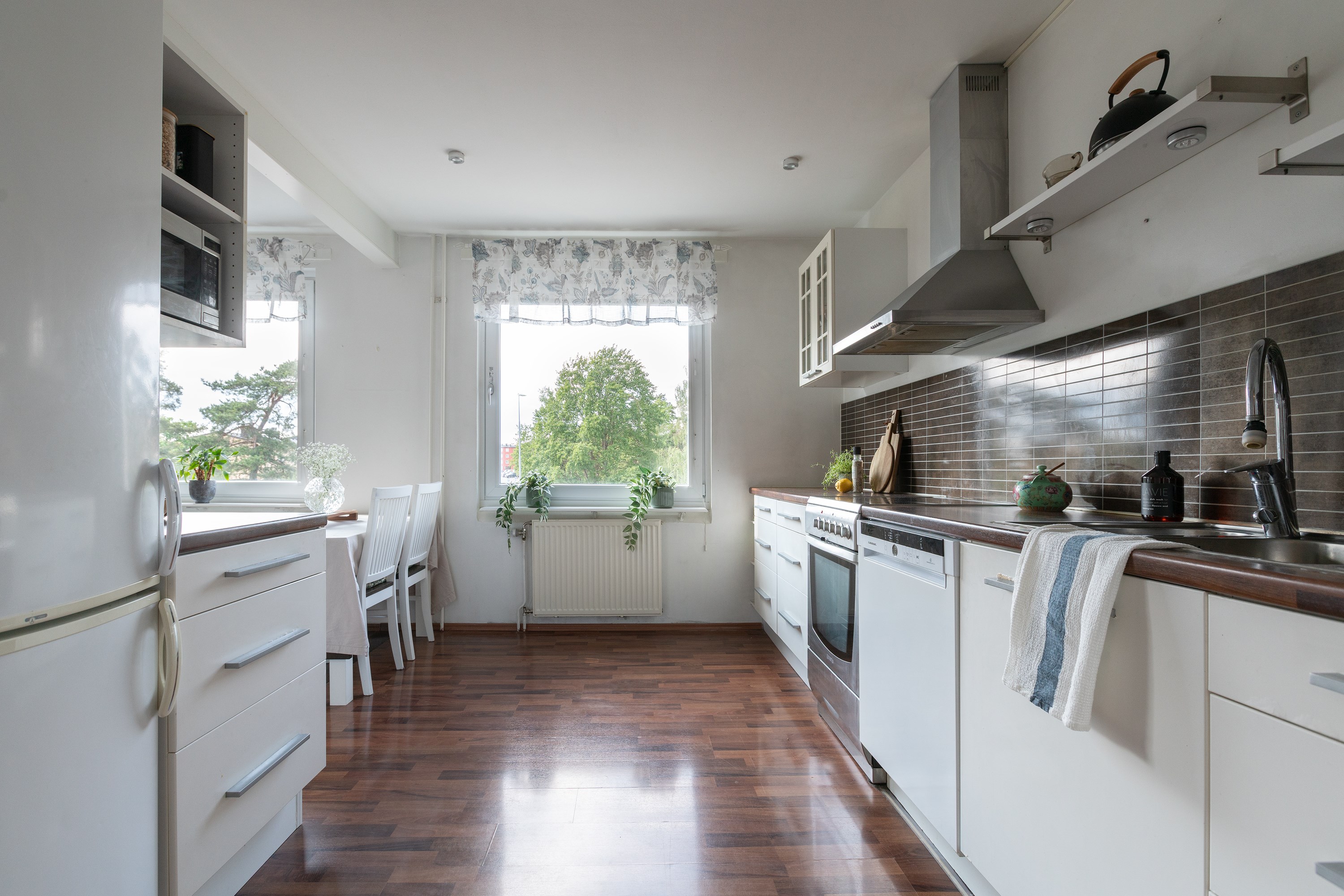 Bostadsbild från Tullingebergsvägen 8A, Såld i G:a Tullingeberg, Botkyrka