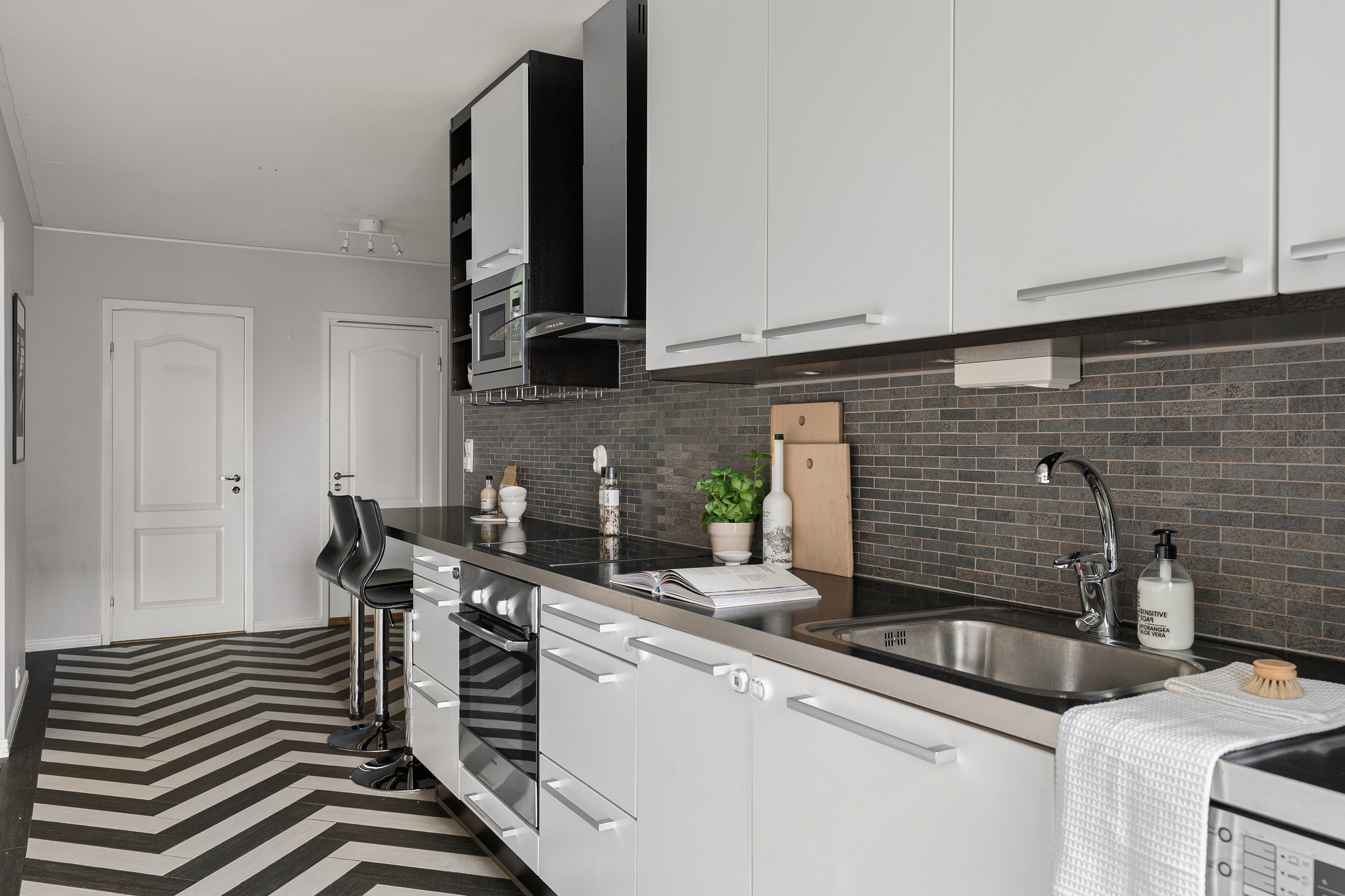 Bostadsbild från Henriksdalsringen 75, Såld i Henriksdalsberget, Nacka