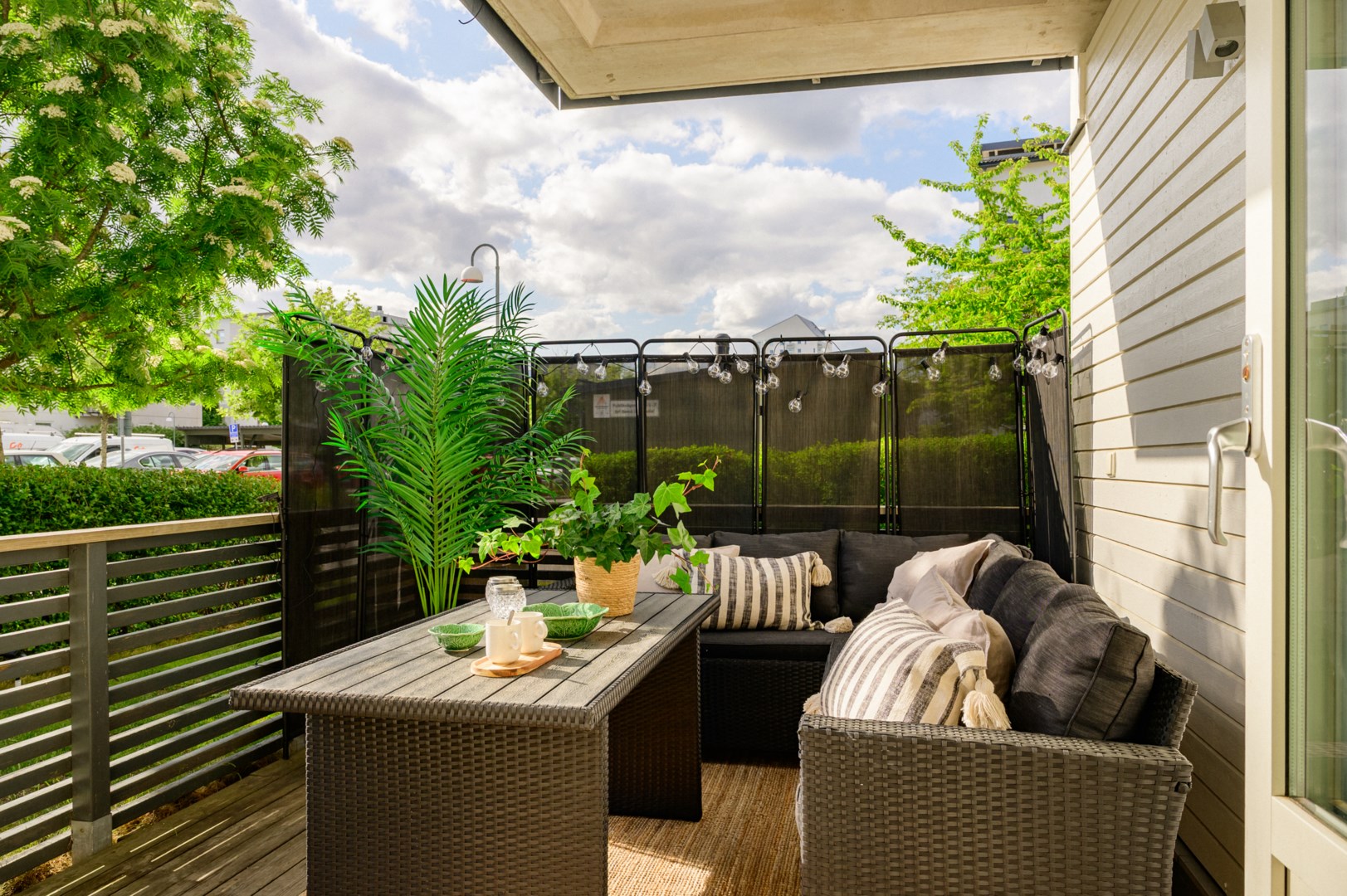 Uteplats utanför vardagsrummet