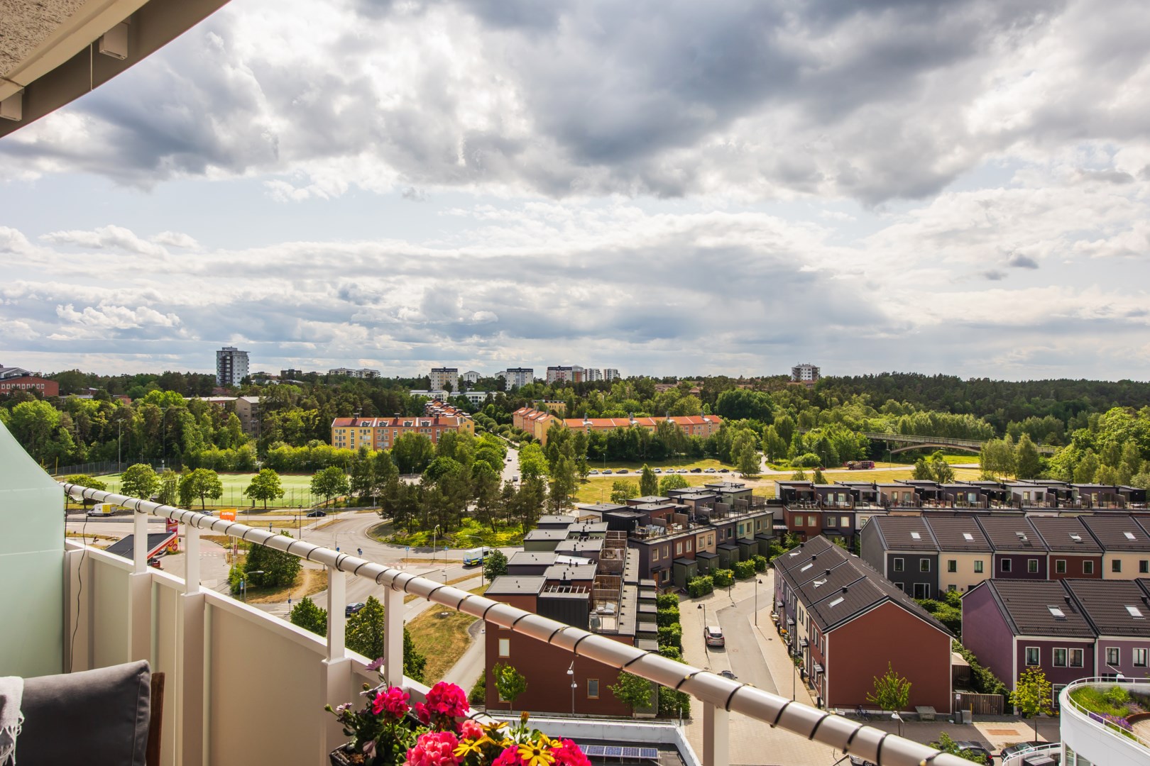 Bostadsbild från Funäsgatan 6, Till salu i Råcksta, Stockholm