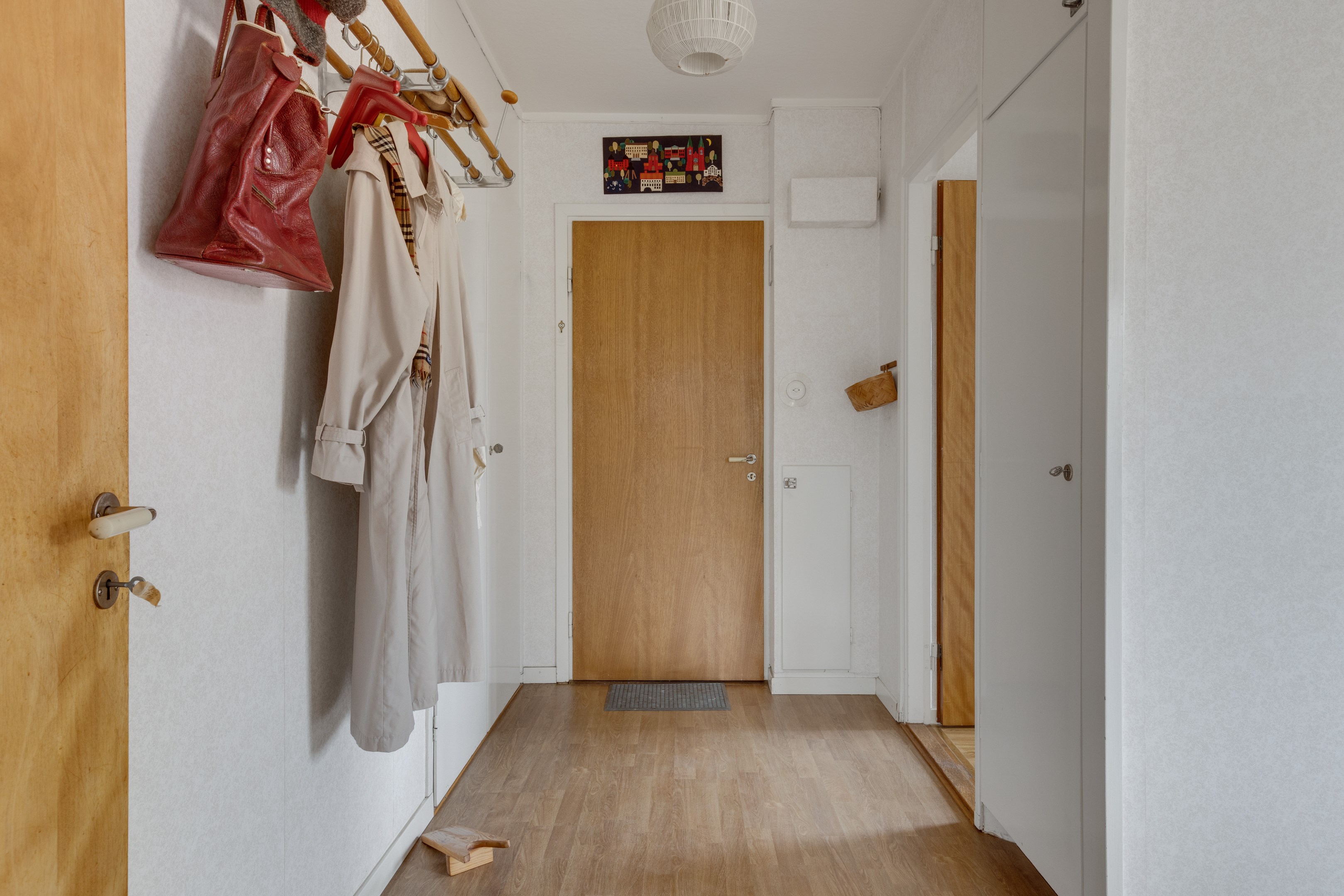Bostadsbild från Karlsrogatan 81, Till salu i Sommarro, Uppsala