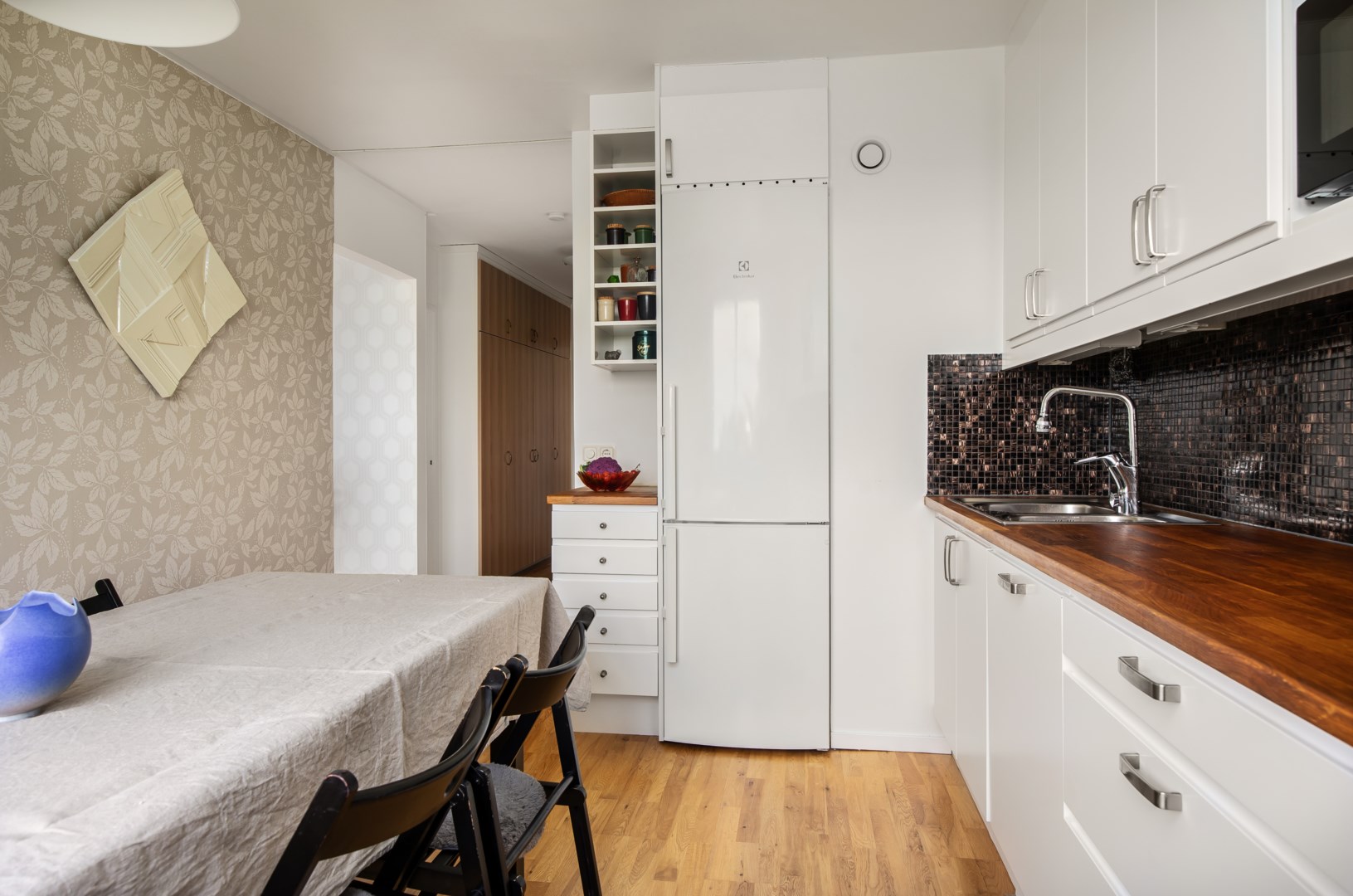 Bostadsbild från Edinsvägen 11, Såld i Ektorp, Nacka