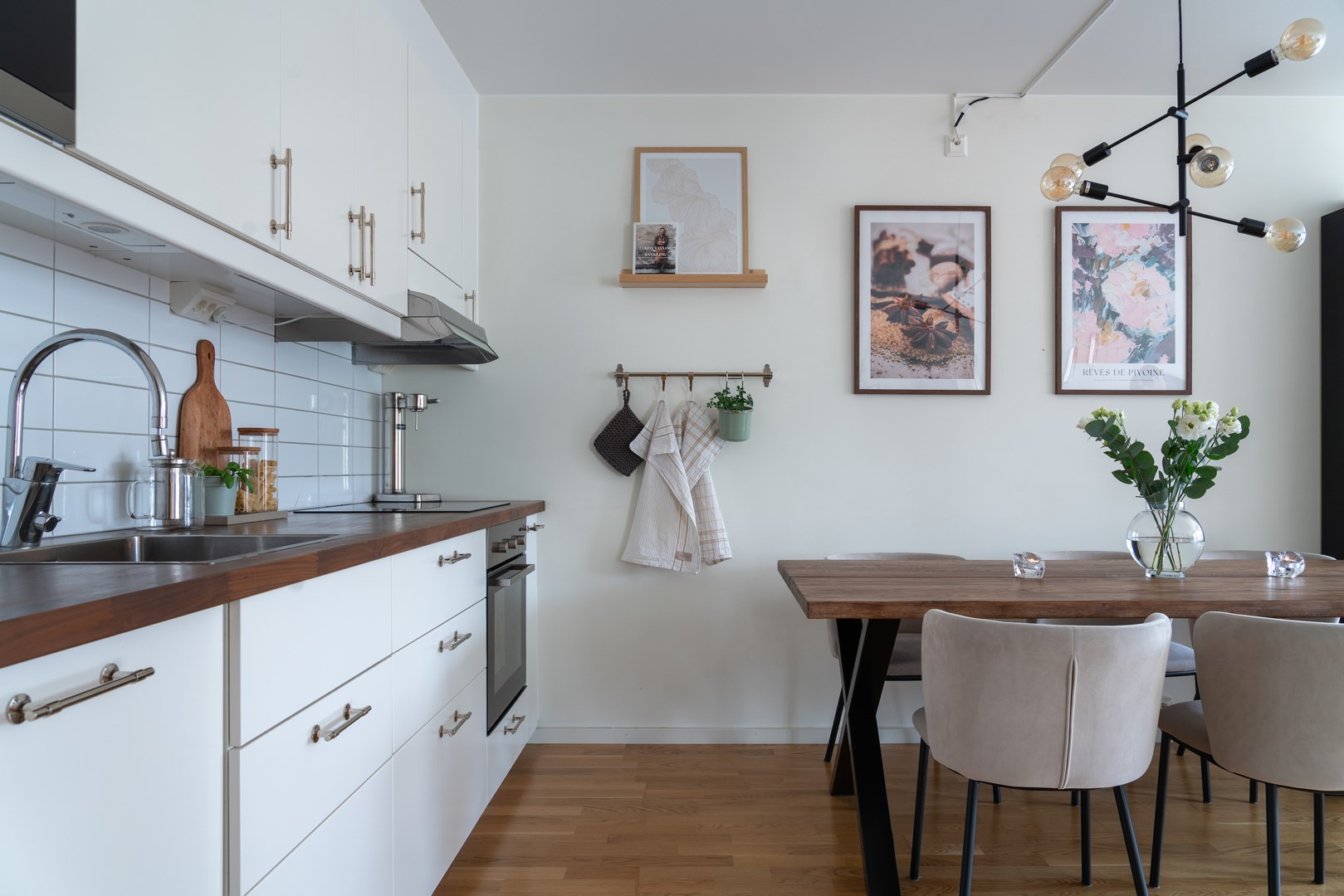 Bostadsbild från Förrådsvägen 18, Såld i Centrala Huddinge, Huddinge