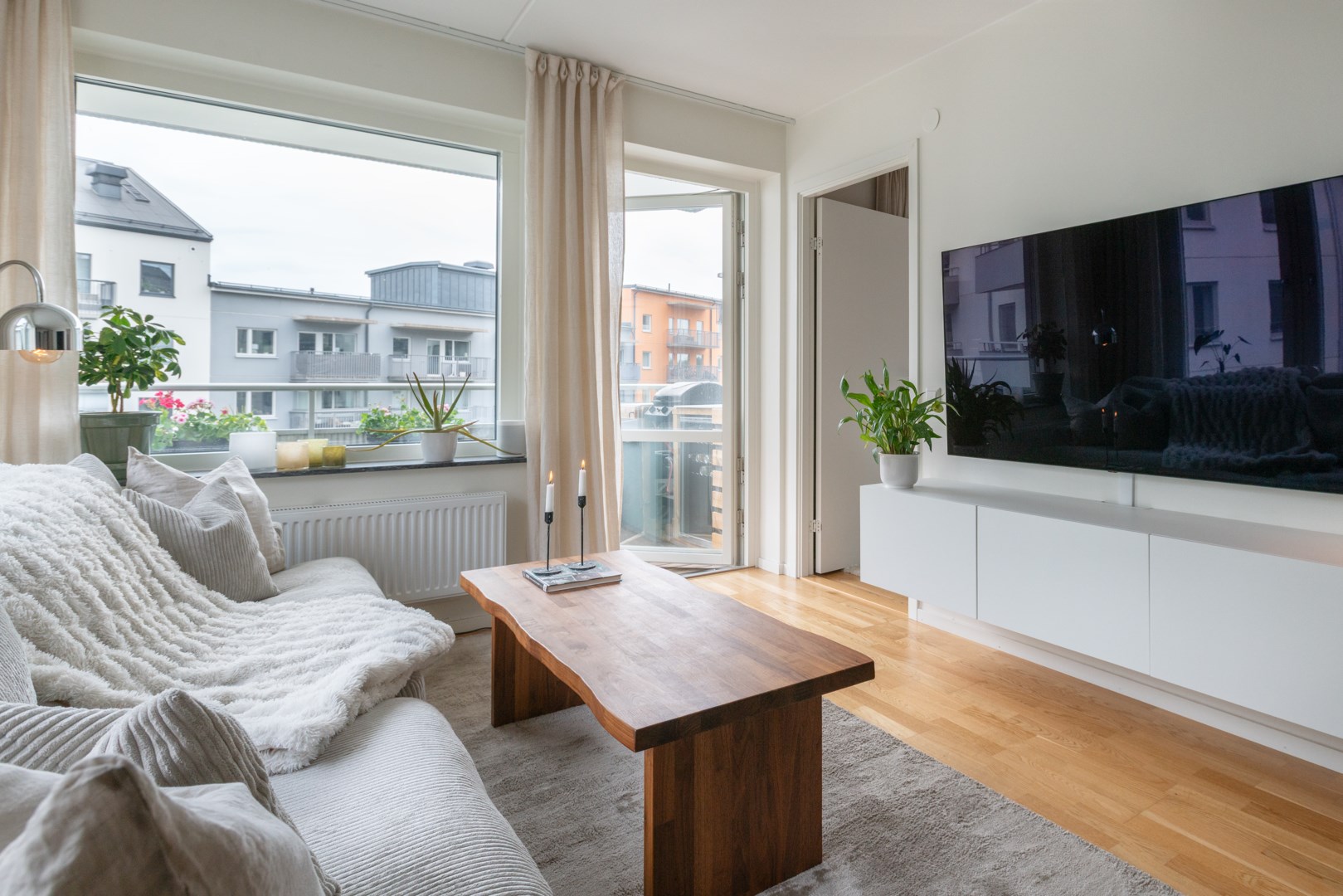 Bostadsbild från Förrådsvägen 18, Såld i Centrala Huddinge, Huddinge