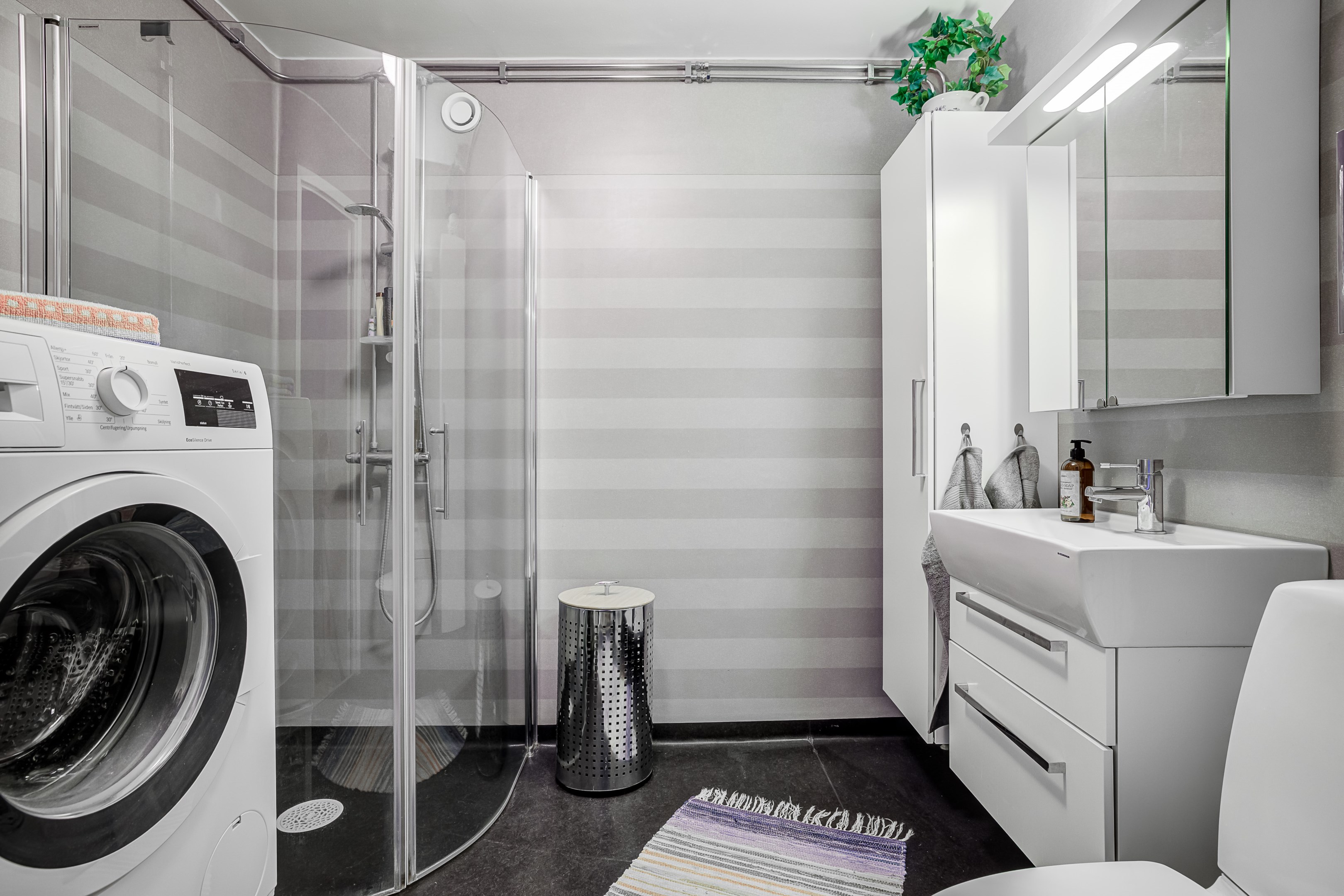 Bostadsbild från Hamnesplanaden 2 A, Såld i Centrum, Uppsala