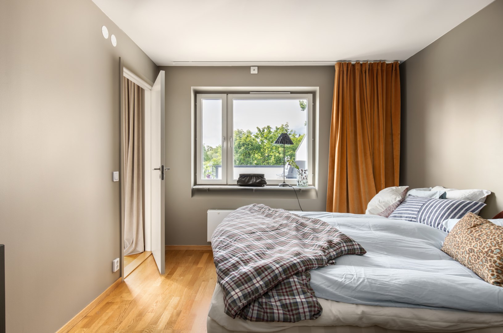 Bostadsbild från Skyttevägen 15B, Till salu i Solsidan - Saltsjöbaden, Nacka