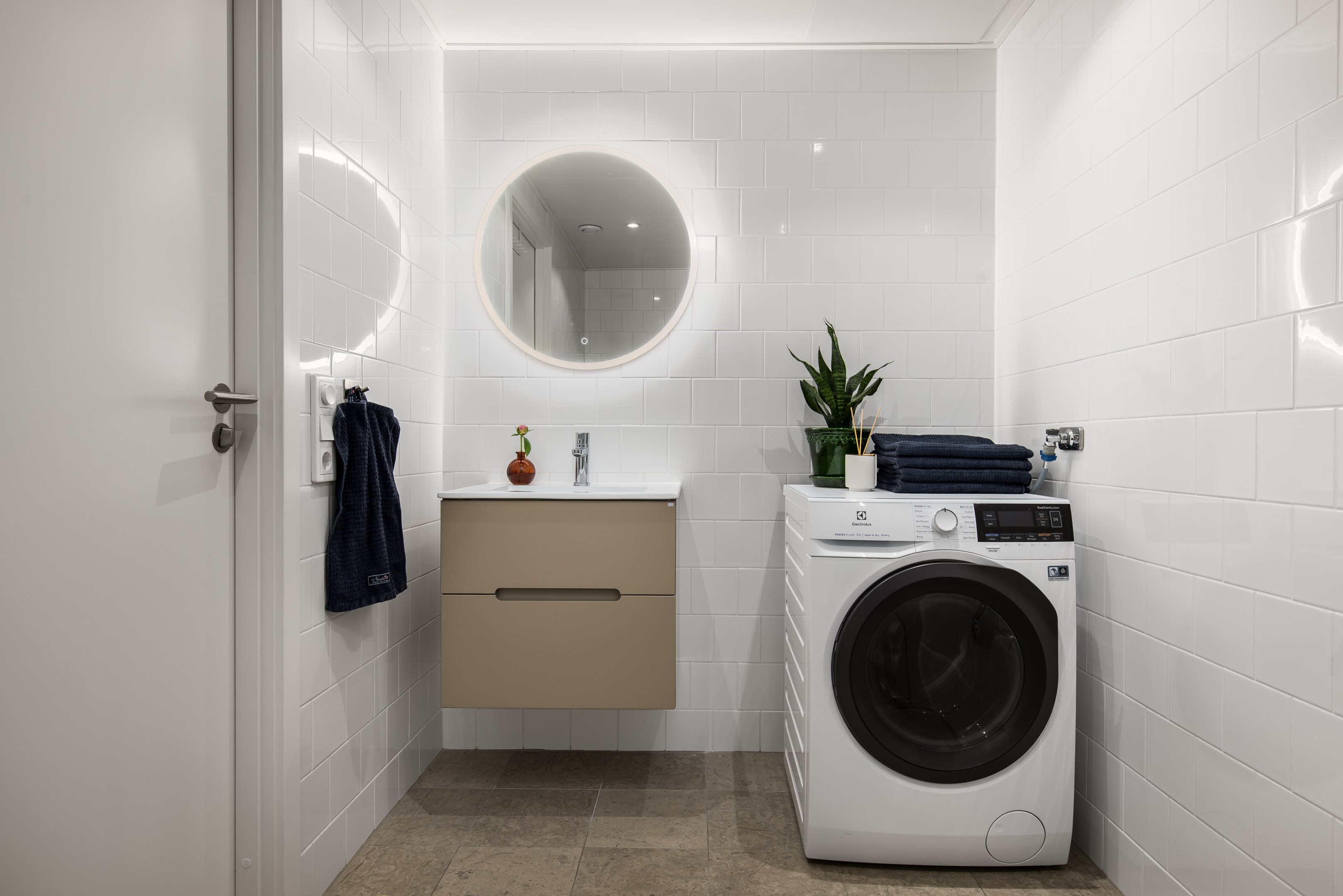 Bostadsbild från Östra Gräsvägen 7, Såld i Ektorp, Nacka