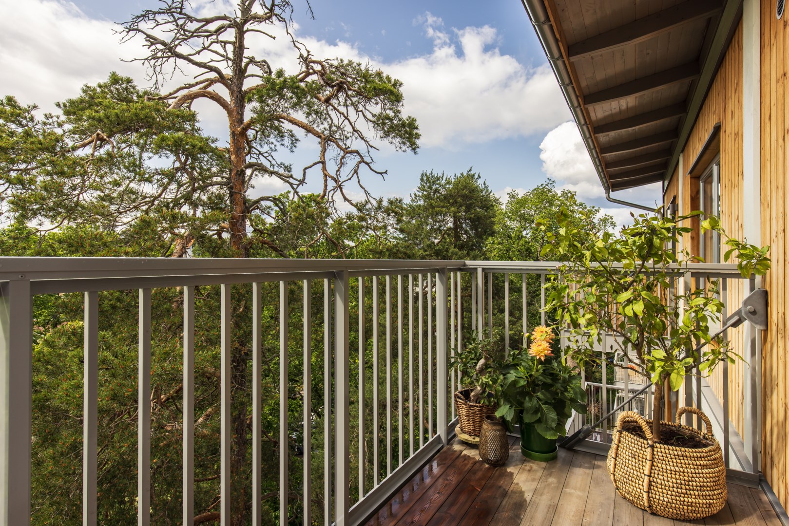 Bostadsbild från Östra Gräsvägen 7, Såld i Ektorp, Nacka