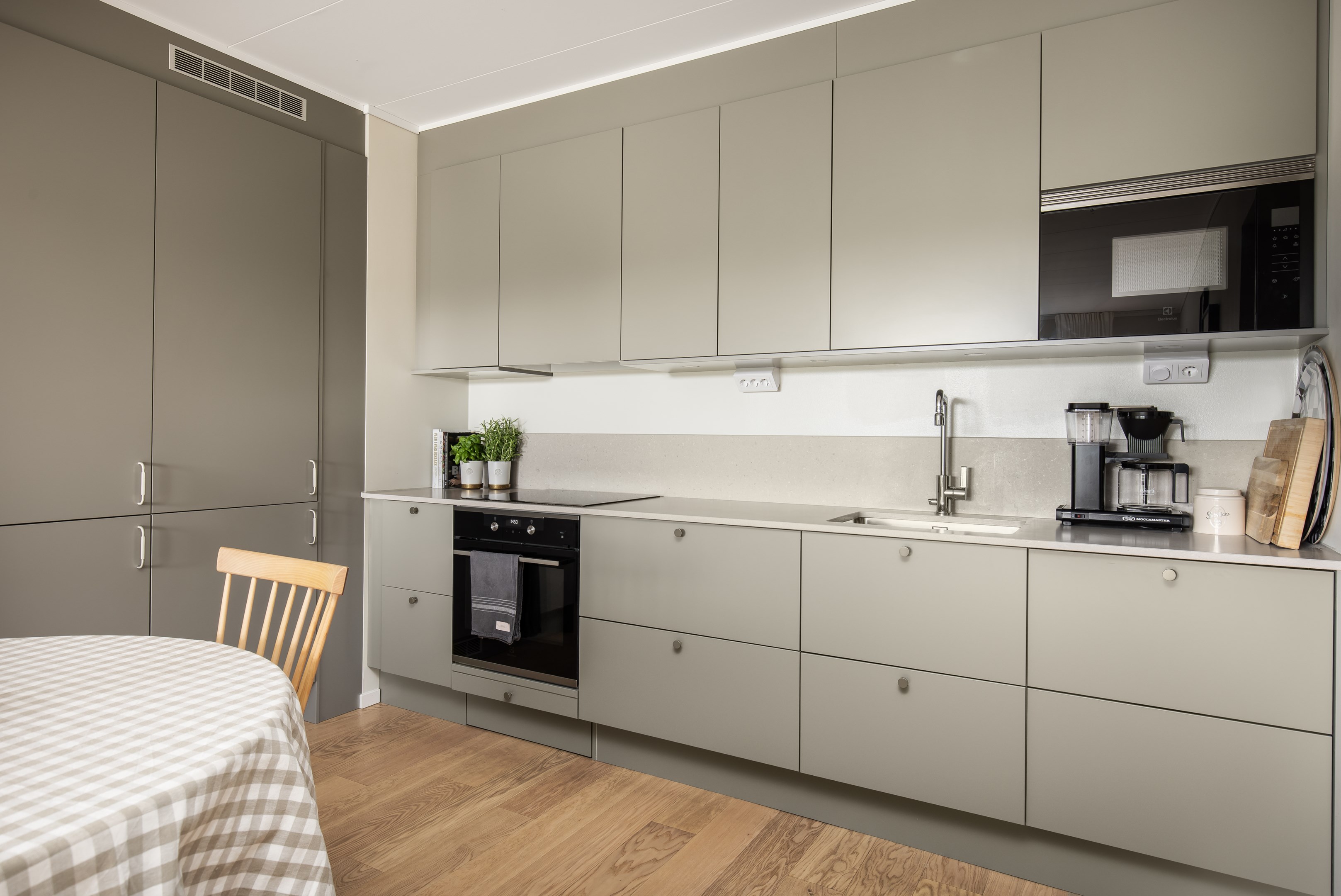 Bostadsbild från Östra Gräsvägen 7, Såld i Ektorp, Nacka