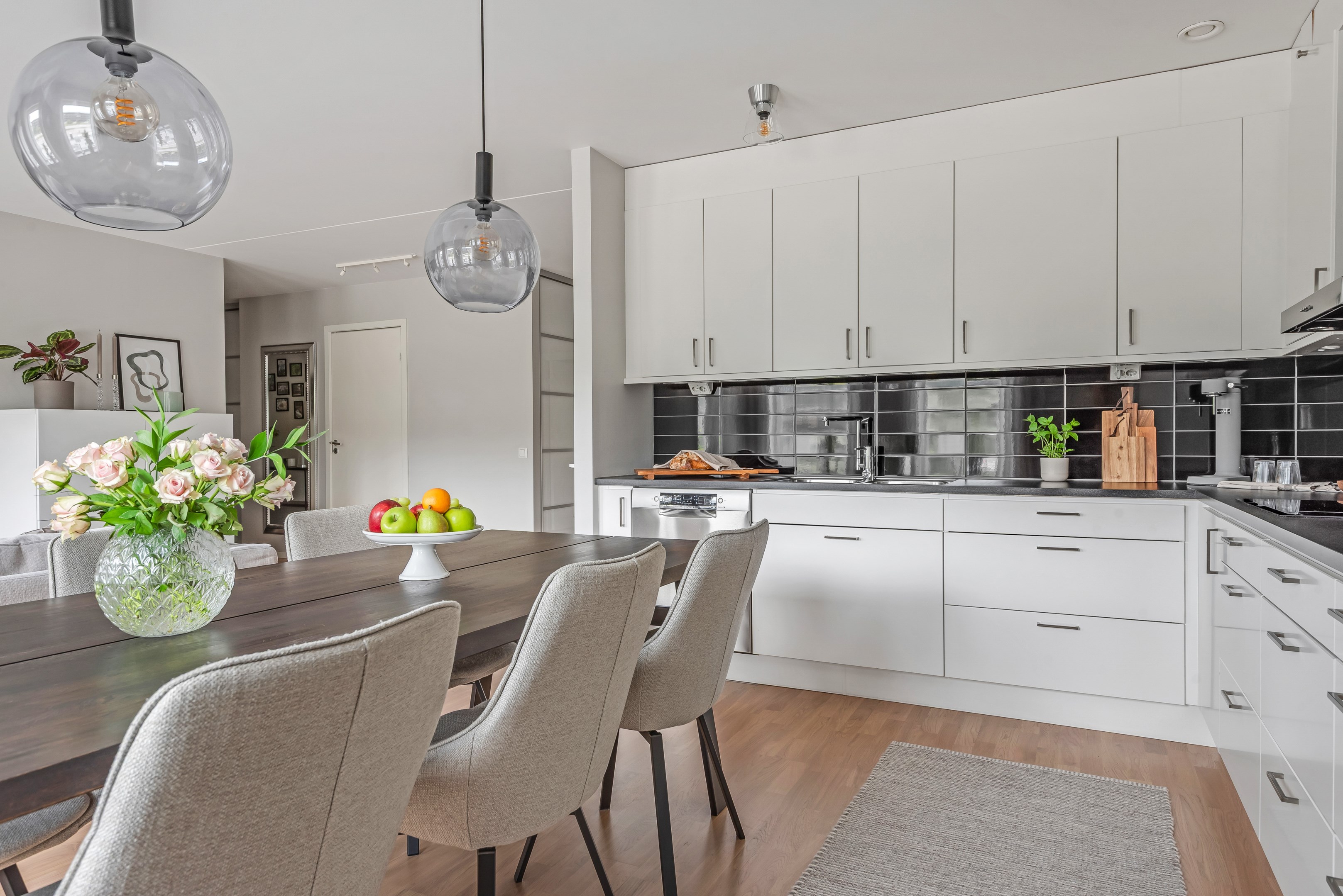 Bostadsbild från Gränbyvägen 4A, Såld i Gränby backe, Uppsala