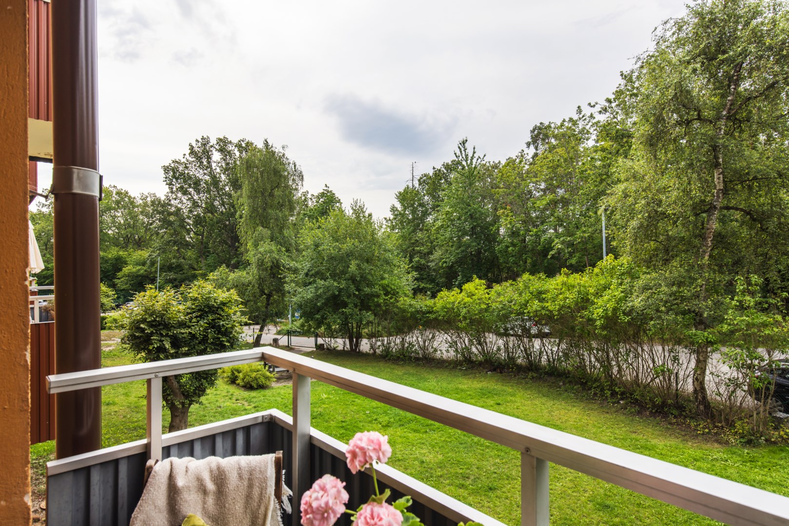 Bostadsbild från Ugglevägen 17B, Såld i Ektorp, Nacka