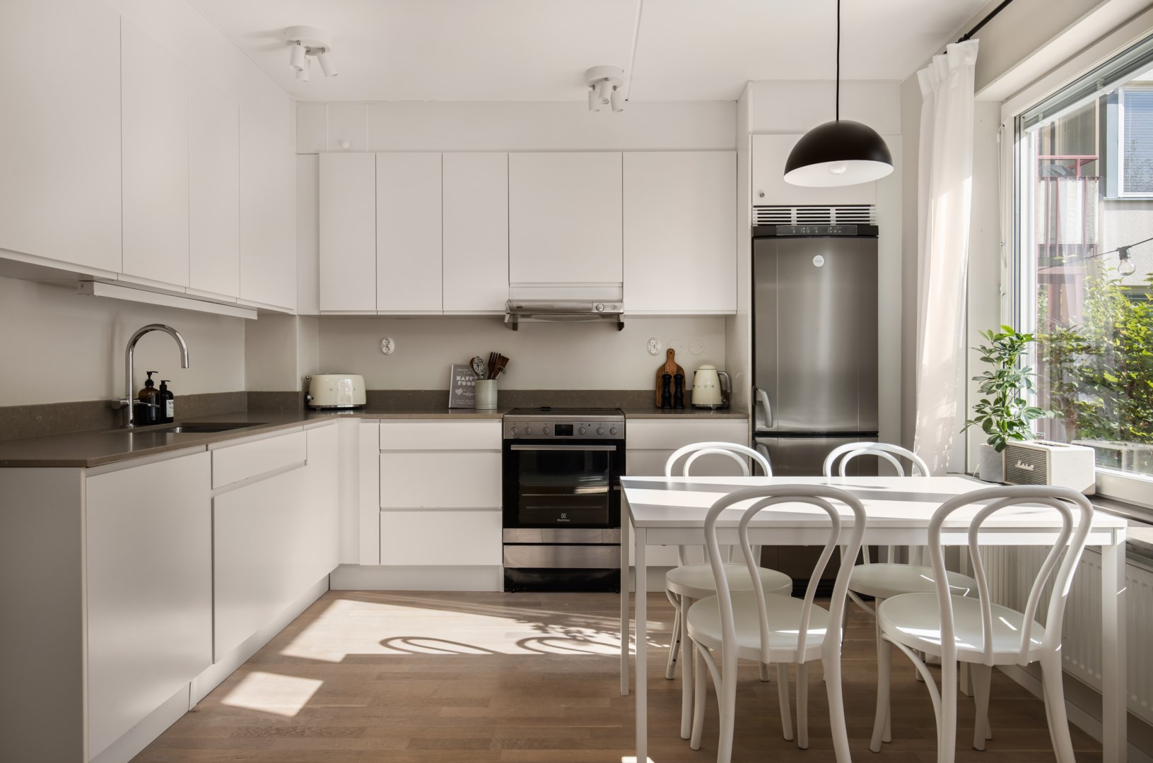 Bostadsbild från Järla gårdsväg 15, Såld i Järla sjö, Nacka