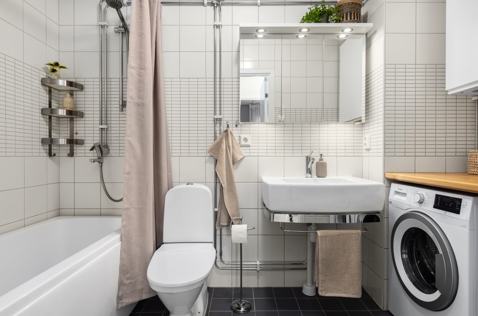 Bostadsbild från Järla gårdsväg 15, Såld i Järla sjö, Nacka