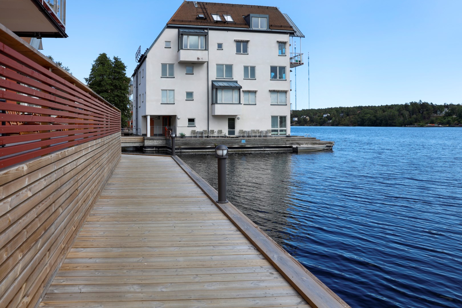Bostadsbild från Järla Gårdsväg 11, Kommande i Järla sjö, Nacka