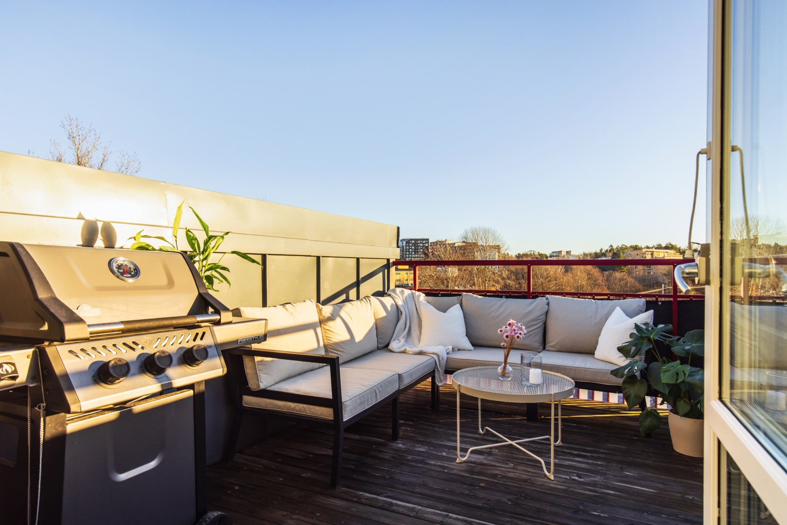 Bostadsbild från Järla Gårdsväg 11, Kommande i Järla sjö, Nacka