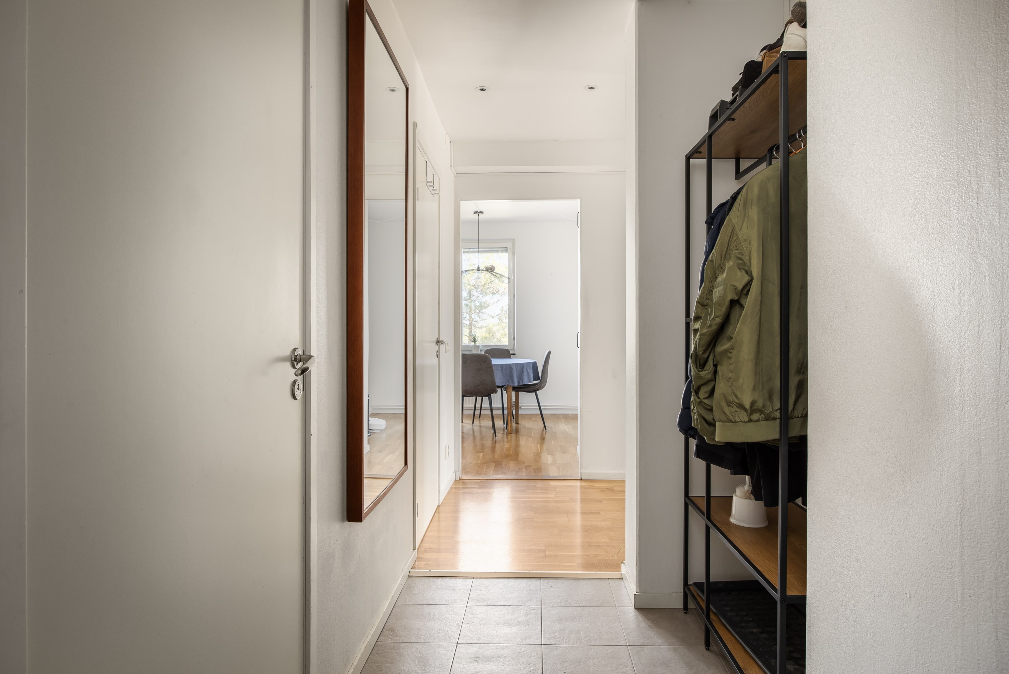 Bostadsbild från Skarpövägen 49 1tr, Till salu i Västra Orminge, Nacka