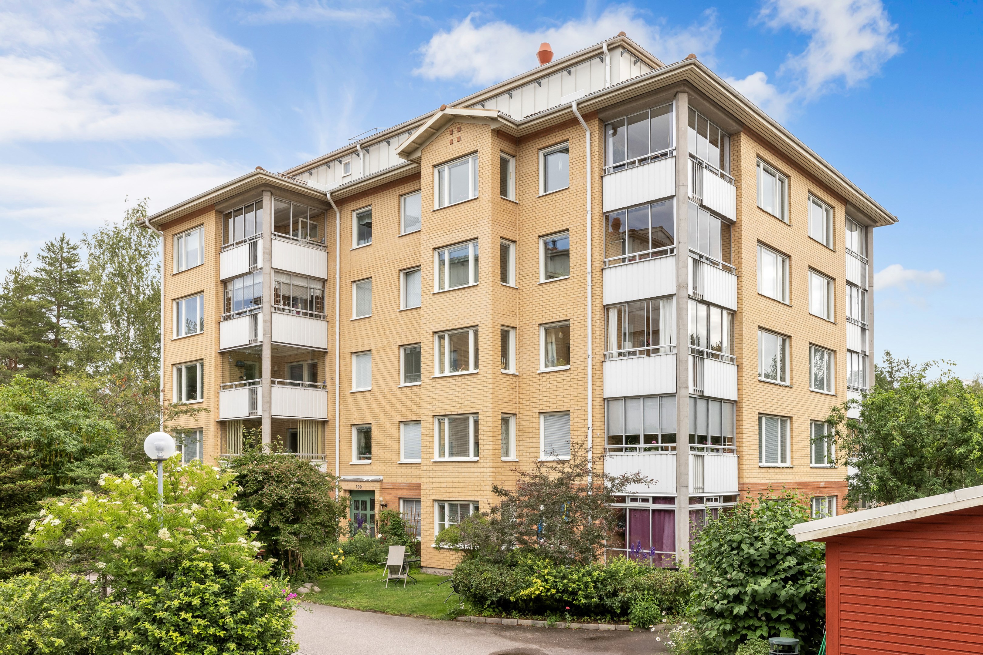 Bostadsbild från Stenbrohultsvägen 109, Såld i Sävja, Uppsala