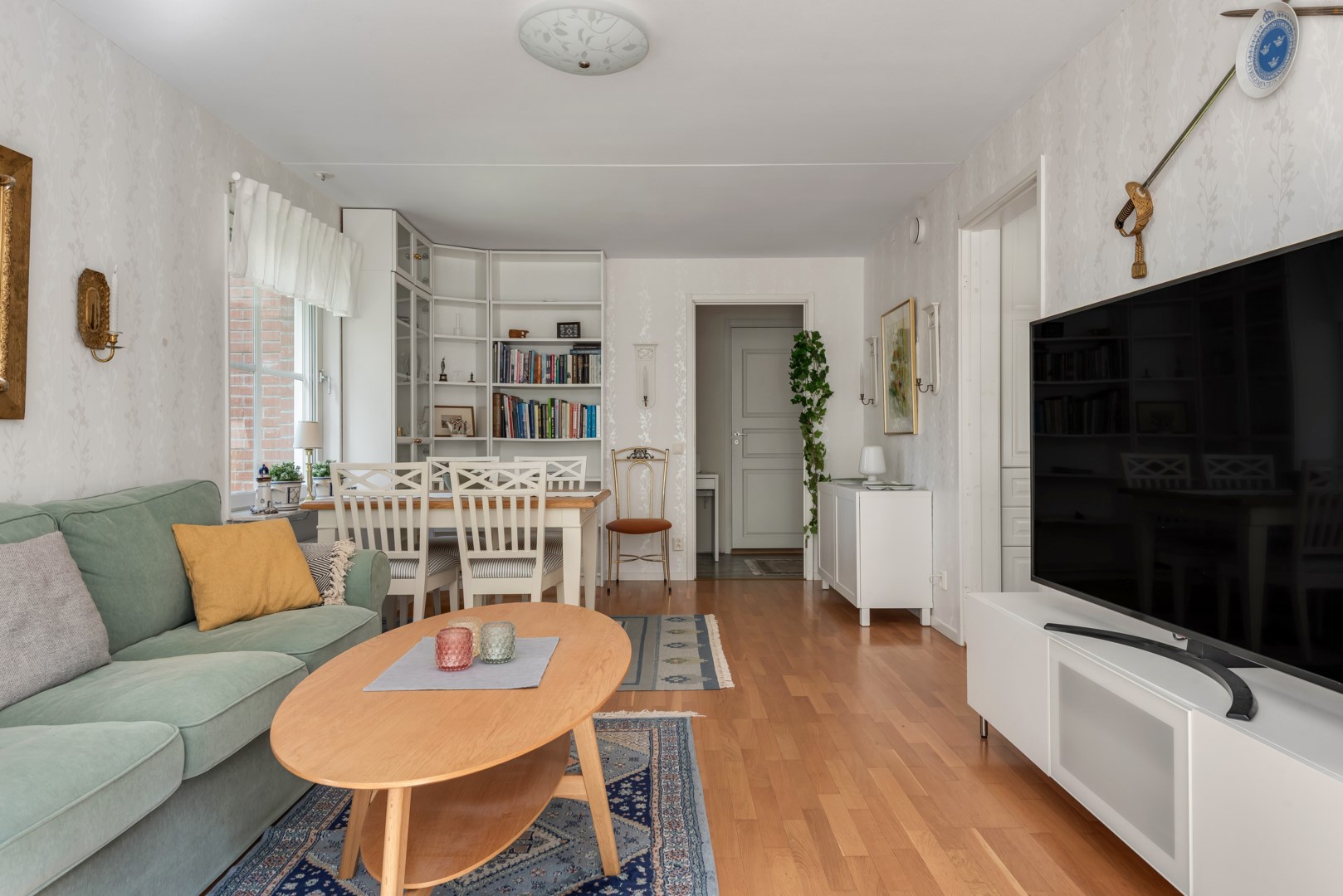 Bostadsbild från Stenbrohultsvägen 111, Såld i Sävja, Uppsala