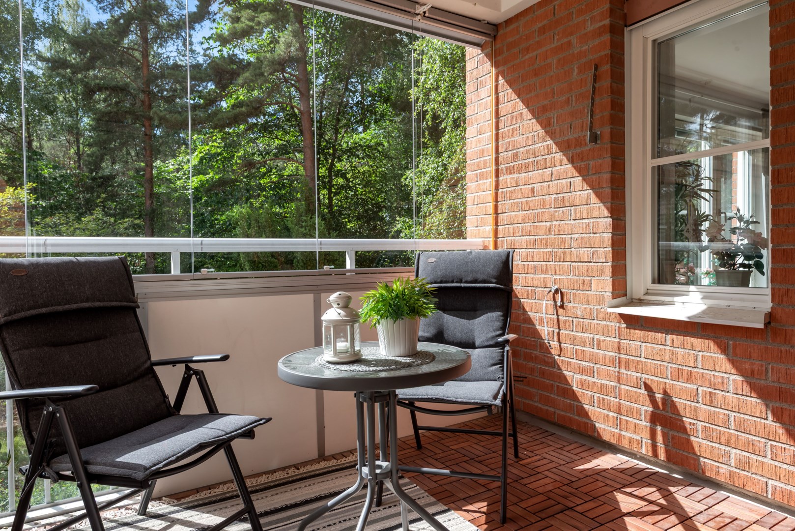 Bostadsbild från Stenbrohultsvägen 111, Såld i Sävja, Uppsala