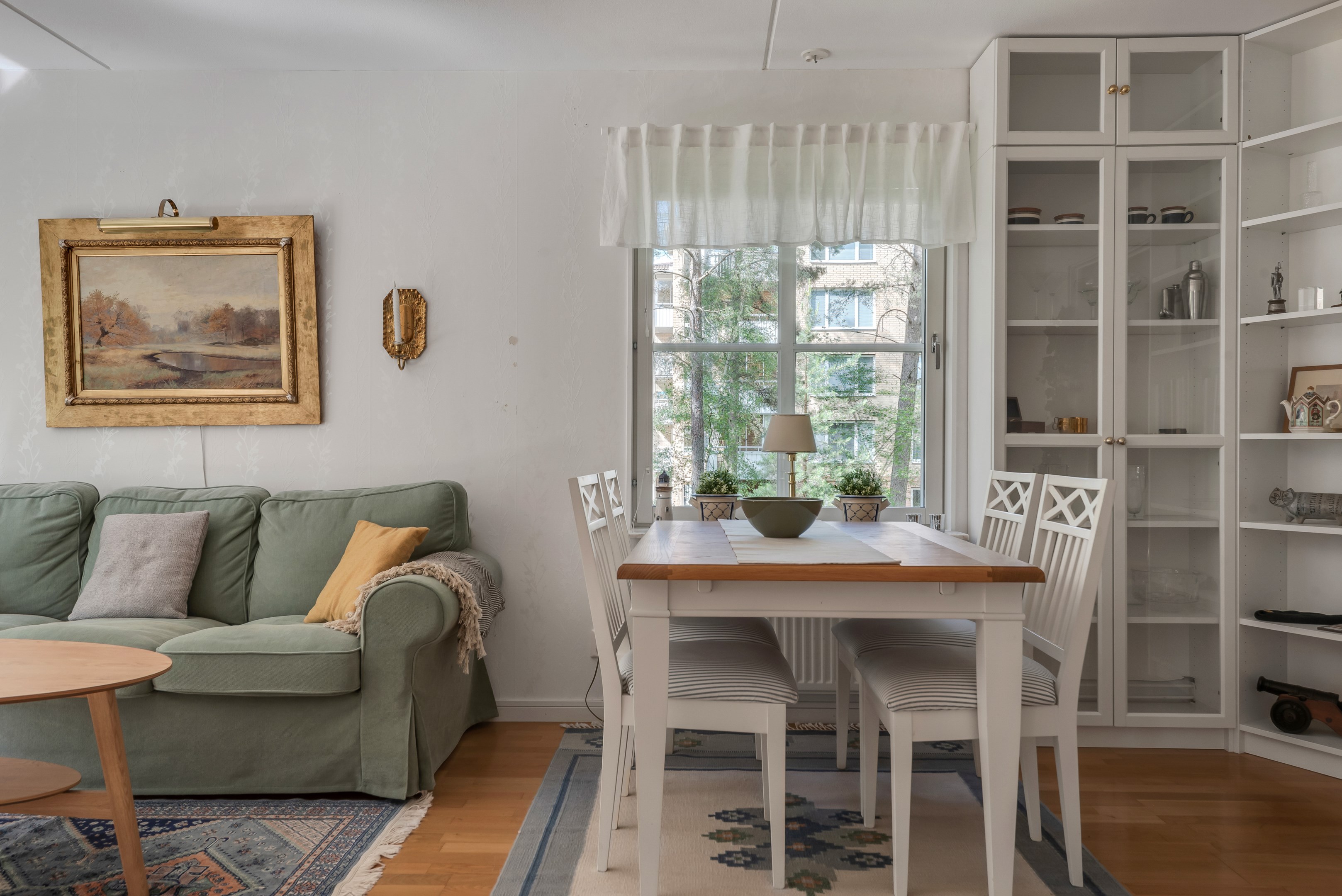 Bostadsbild från Stenbrohultsvägen 111, Såld i Sävja, Uppsala